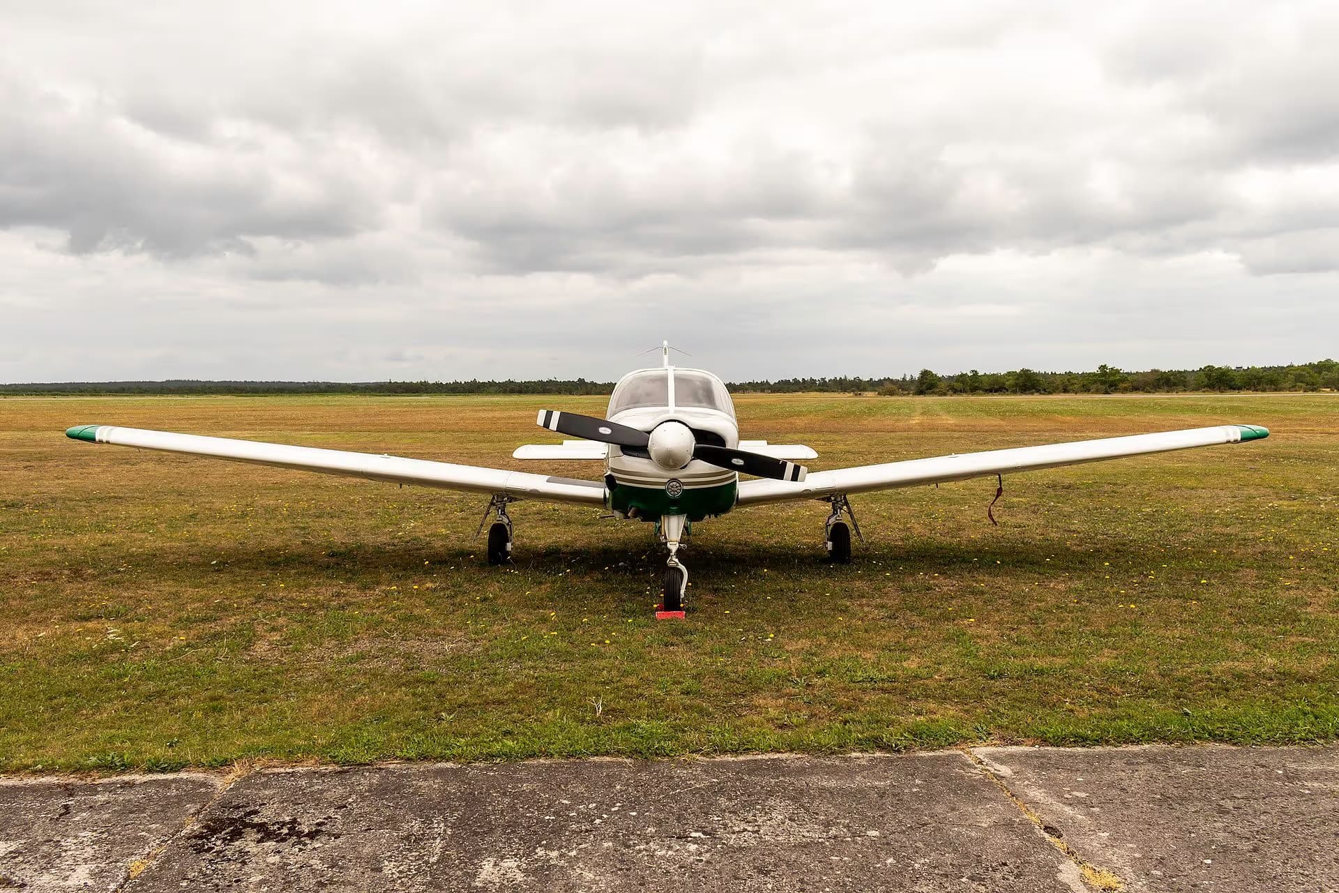 N38273 — Single-engine aircraft