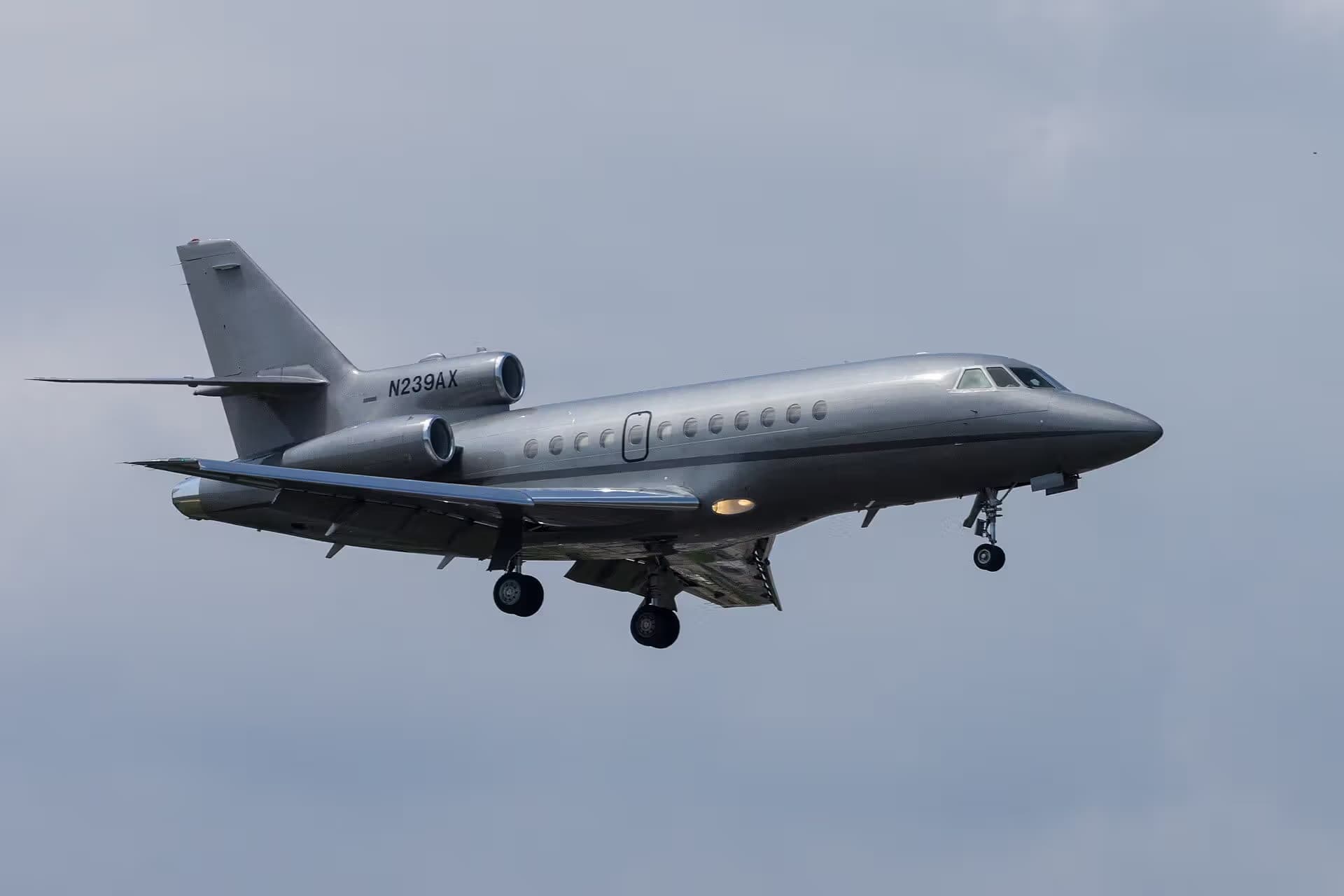 N239AX — Business jet