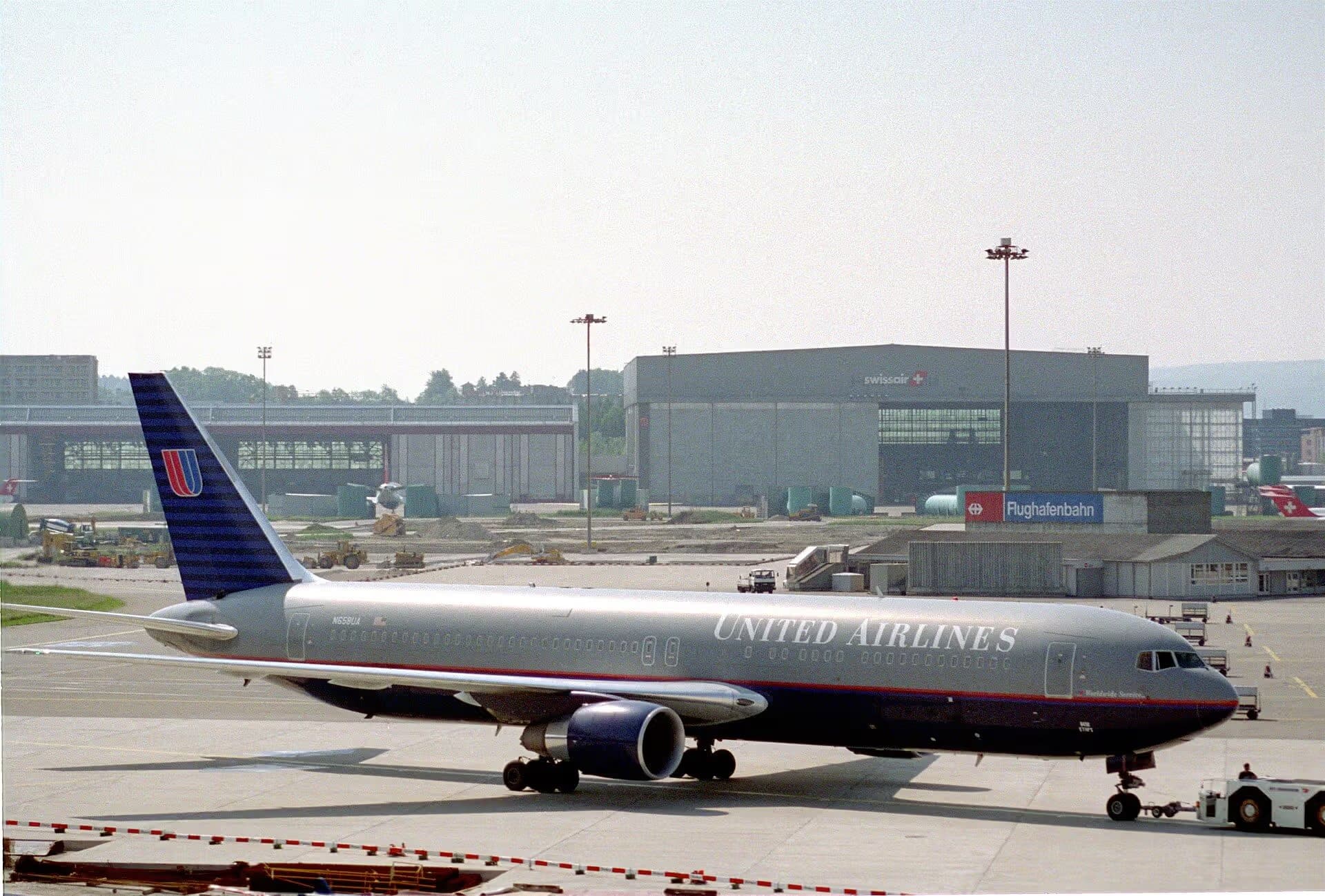 N658UA — Boeing