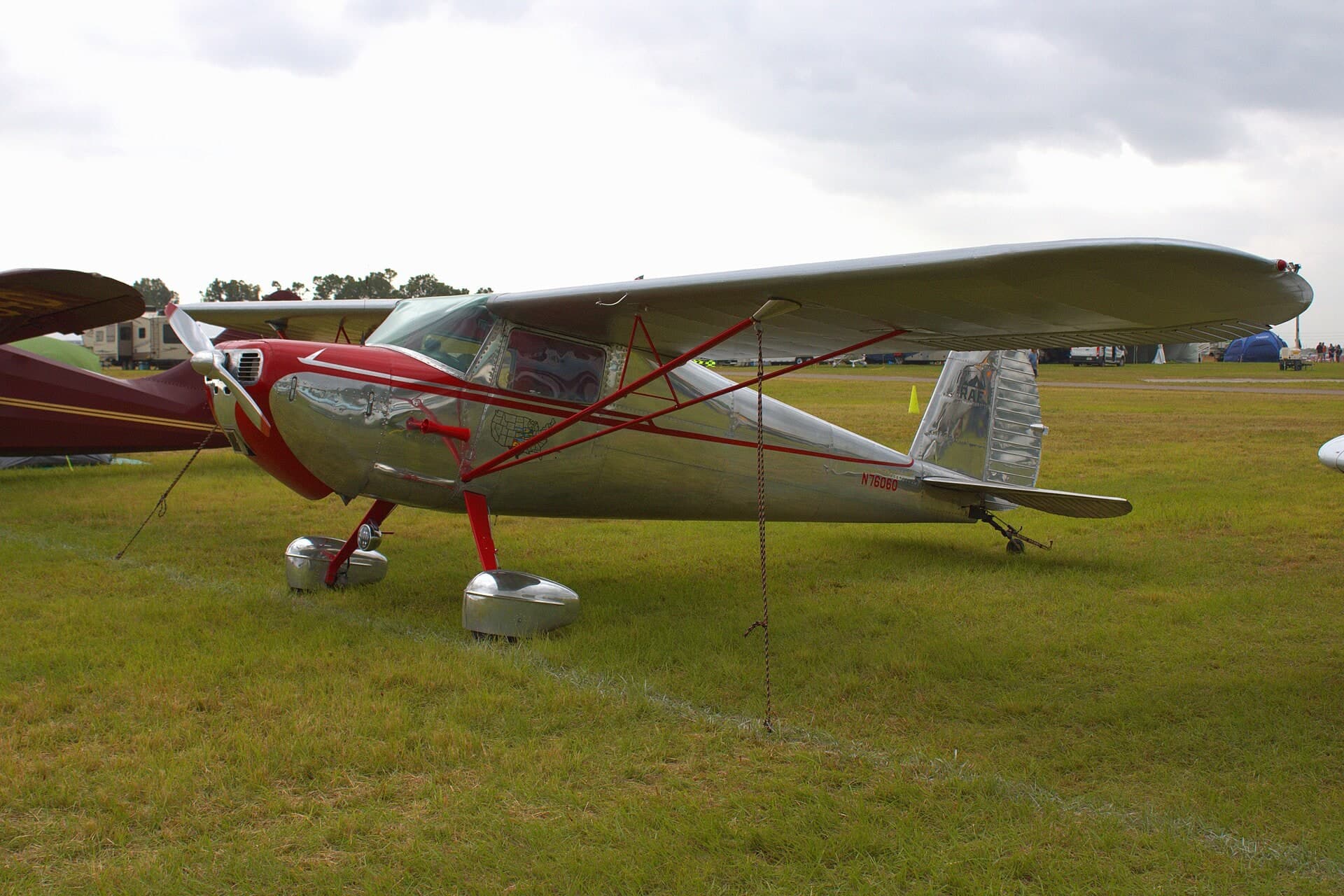 N76060 — Single-engine aircraft