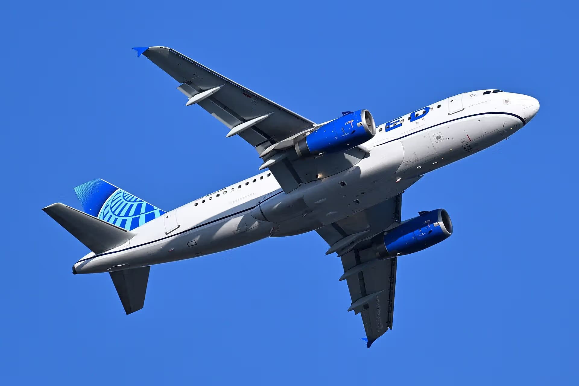N854UA — Airbus