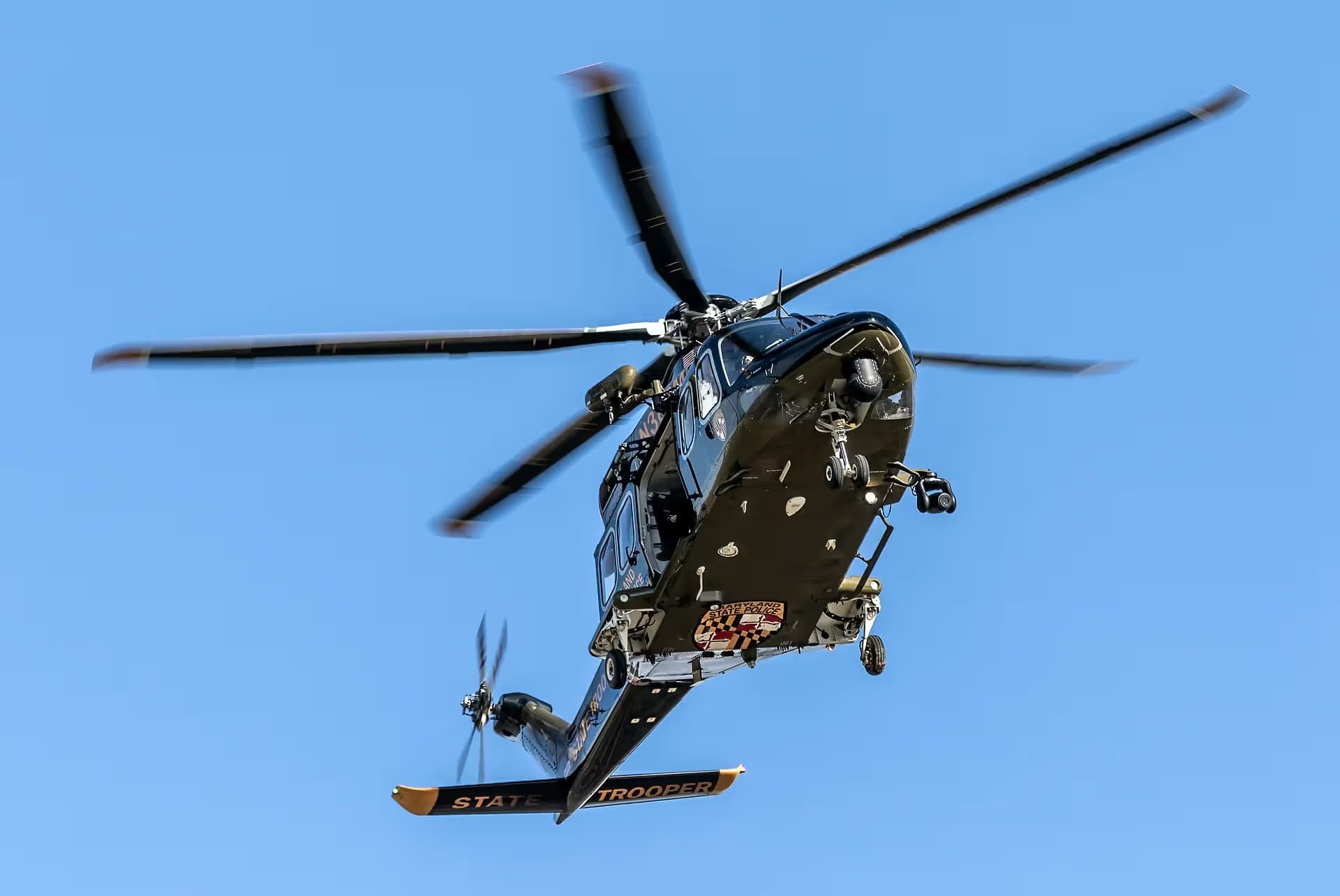 N382MD — Helicopter