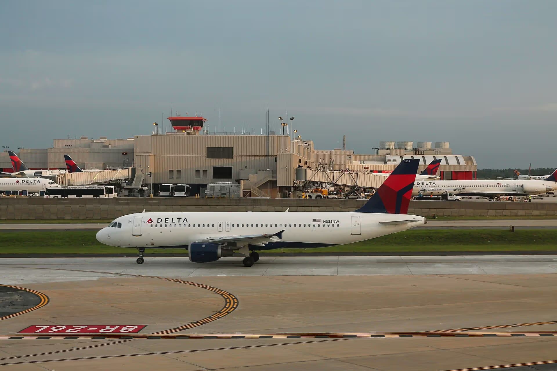 N335NW — Airbus