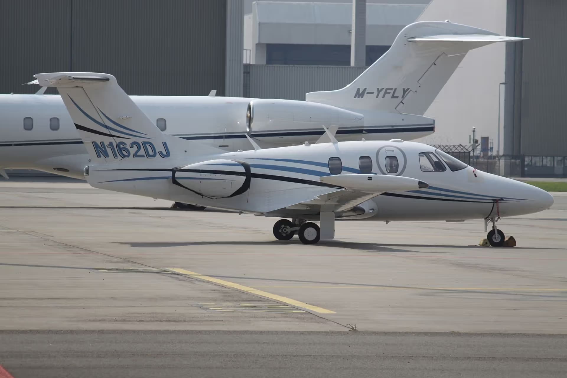 N162DJ — Business jet