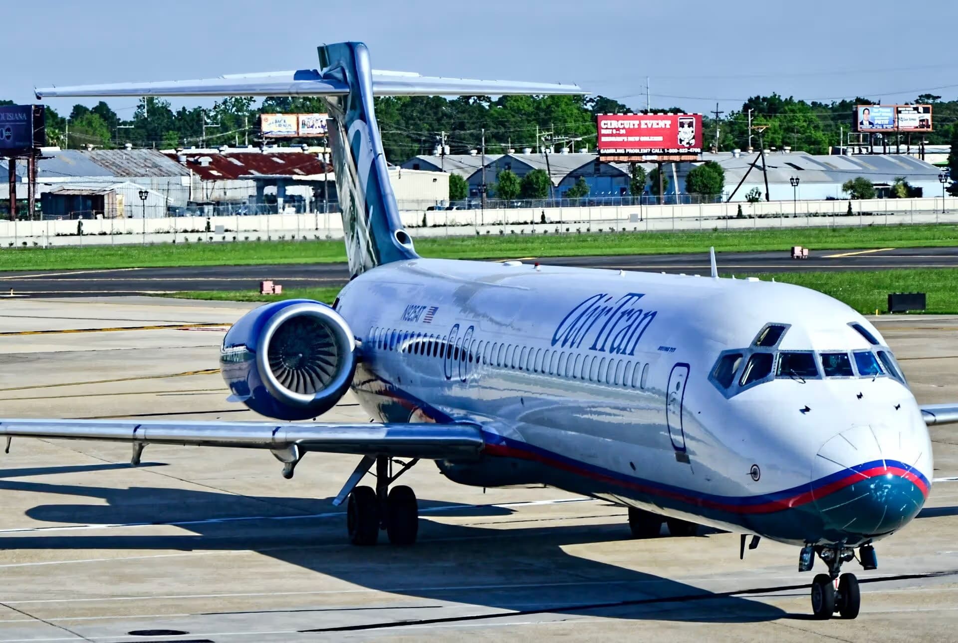 N925AT — Boeing