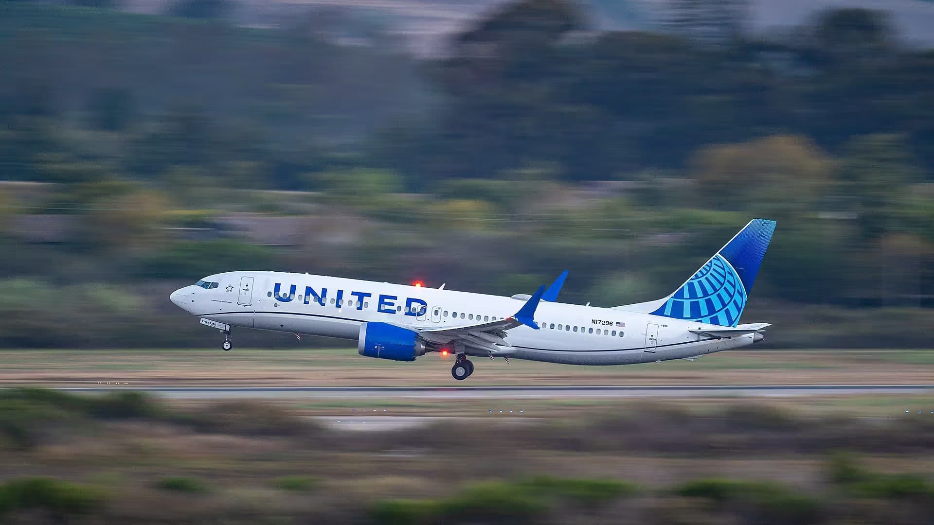 N17296 — Boeing
