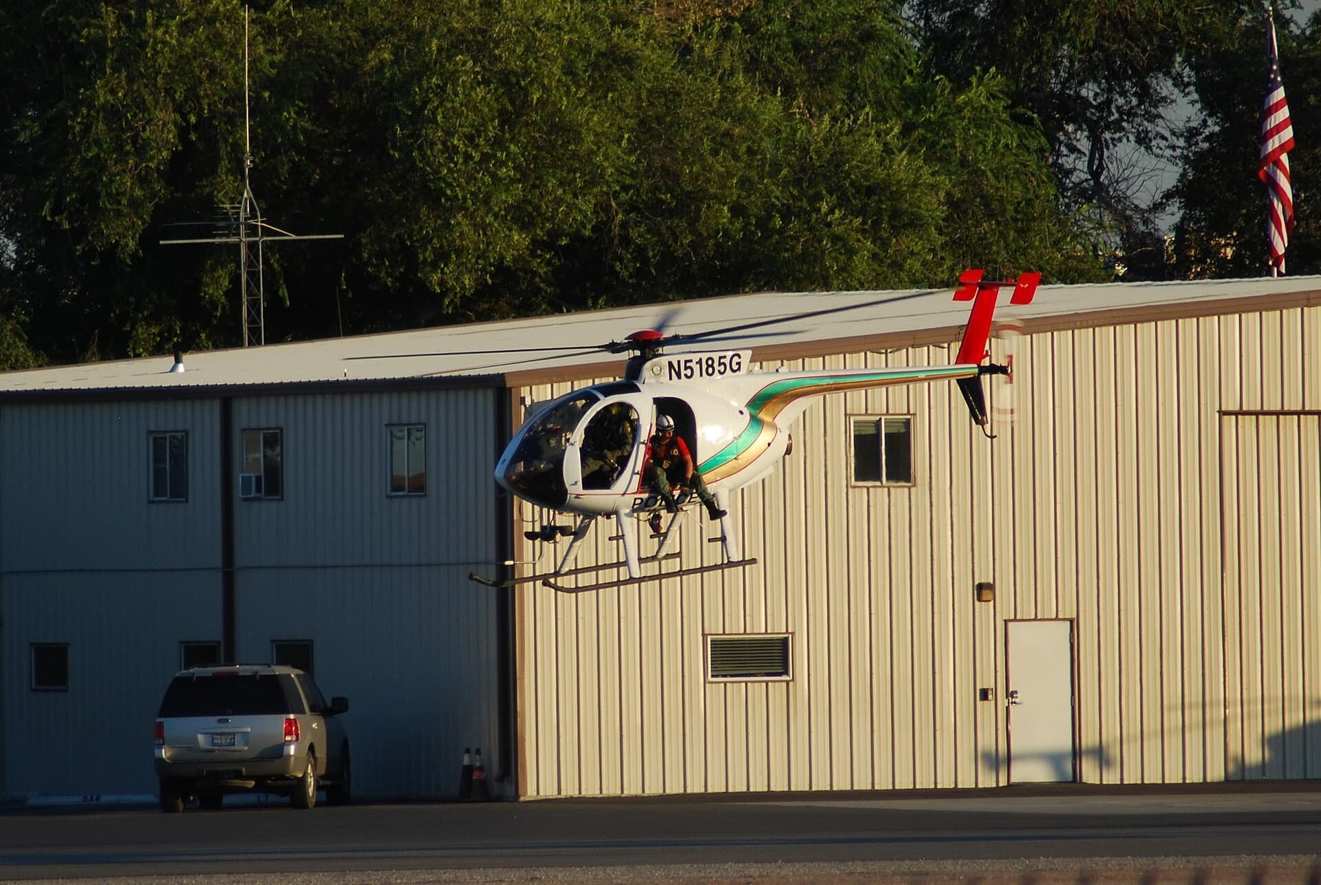 N5185G — Helicopter