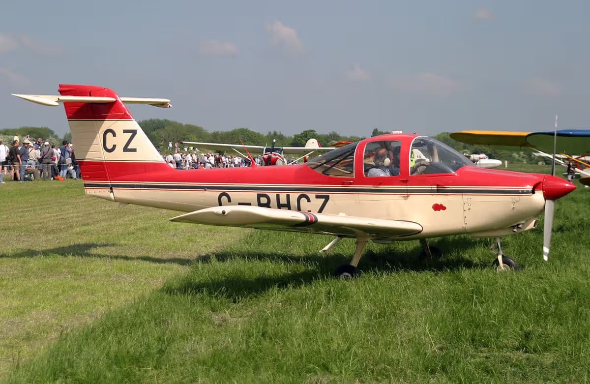 G-BHCZ — Piper