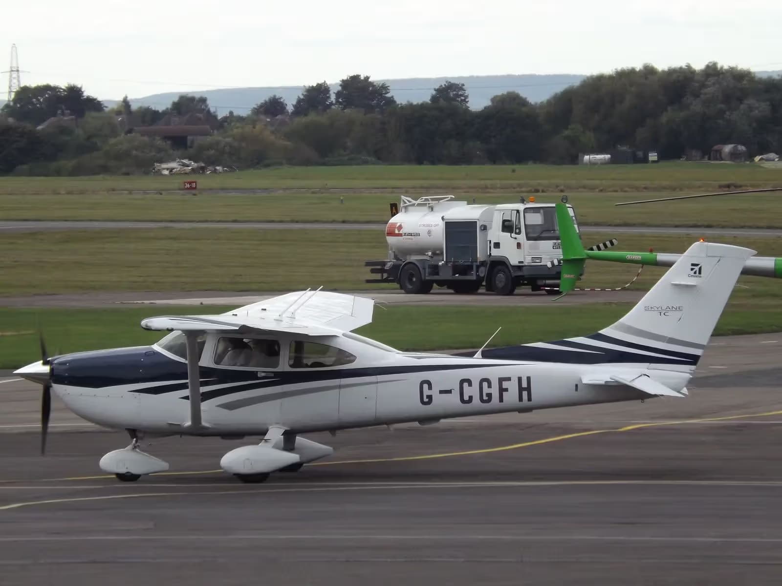 G-CGFH — Cessna