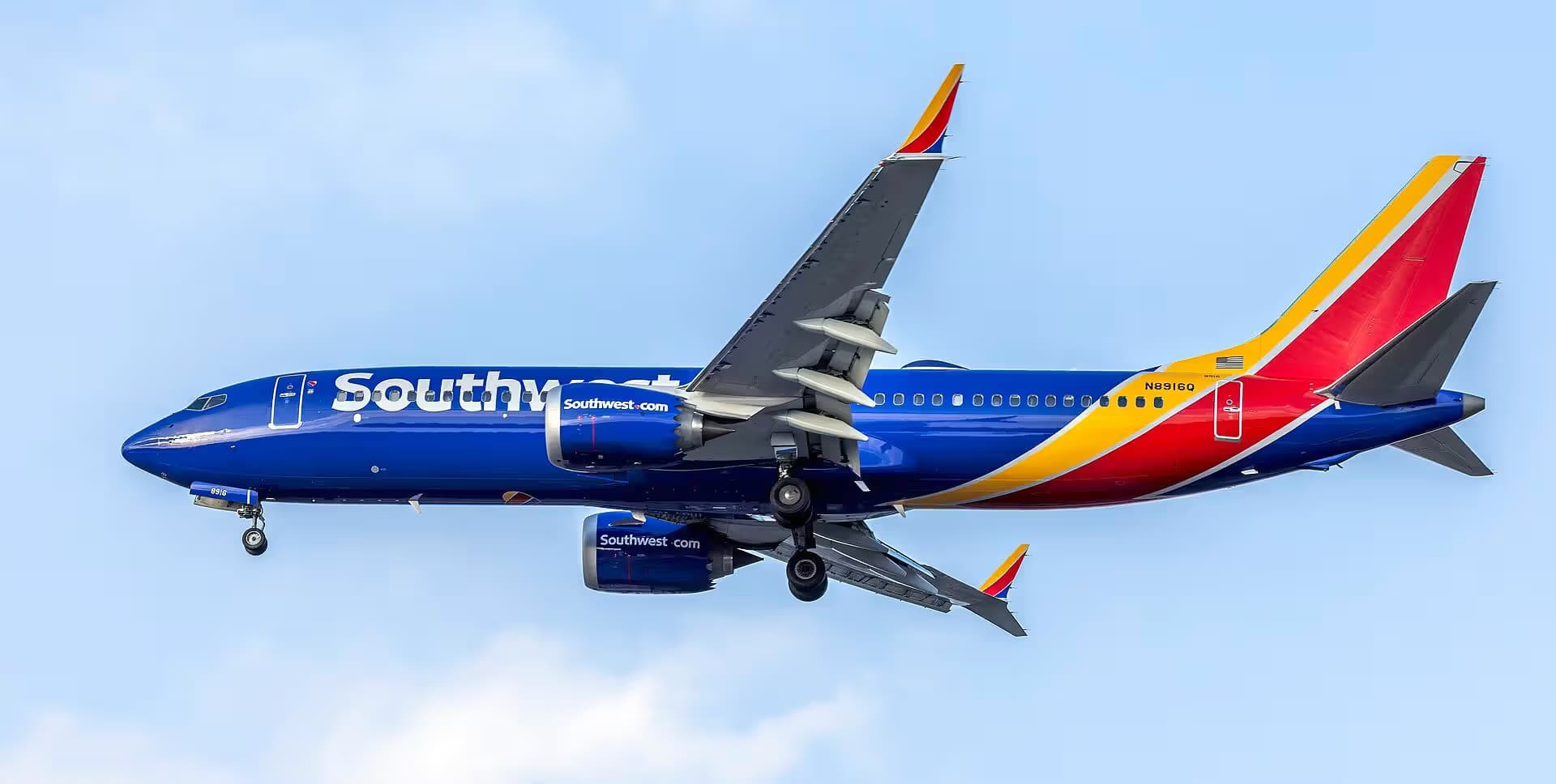 N8916Q — Boeing