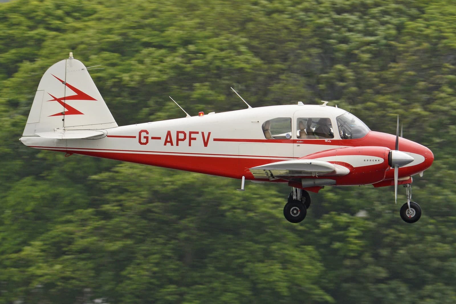 G-APFV — Piper