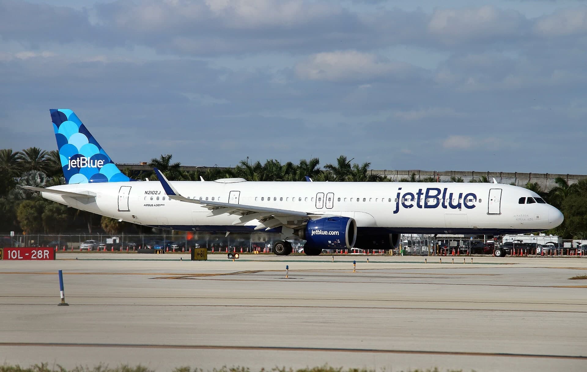 N2102J — Airbus