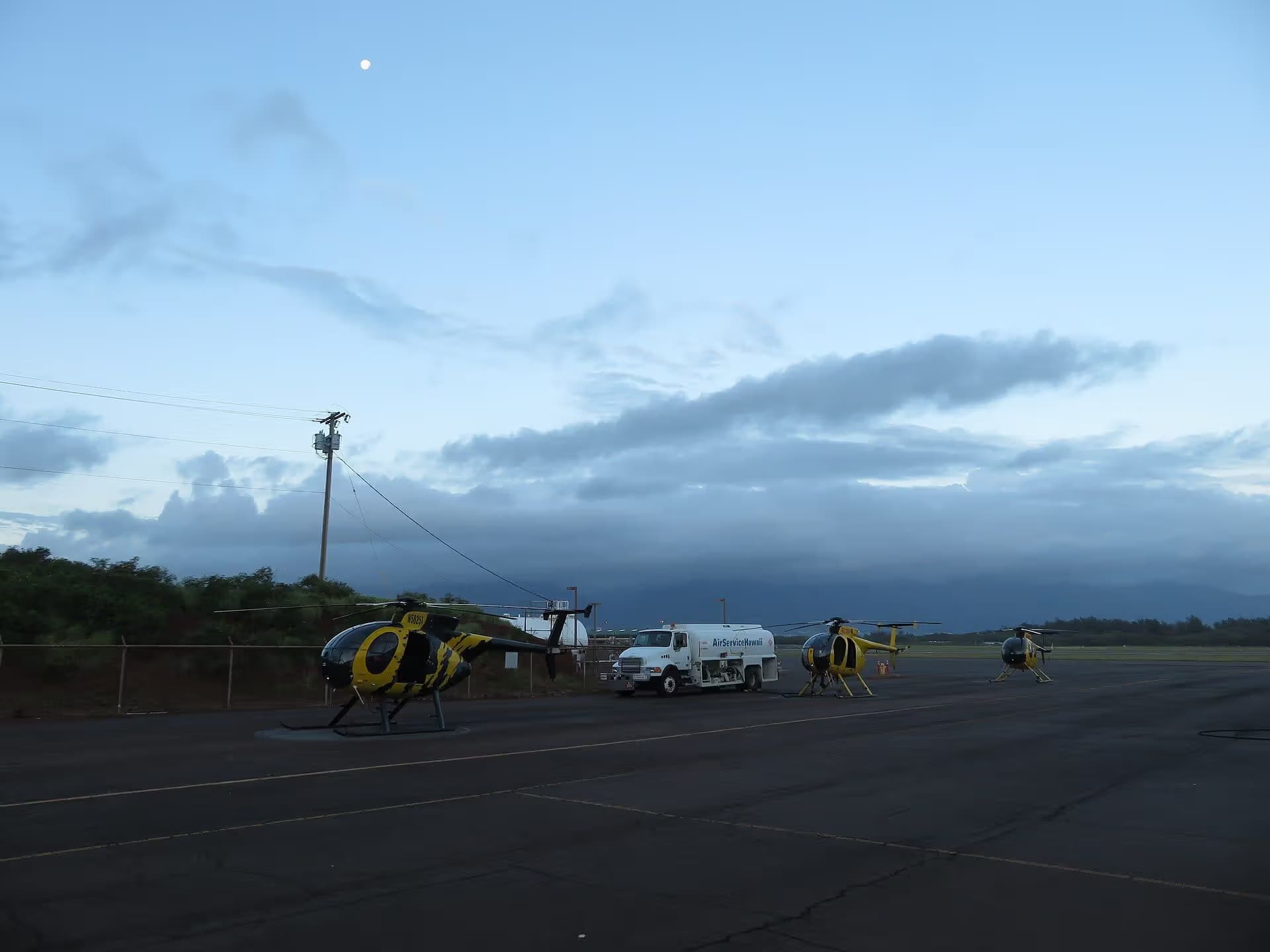 N58251 — Helicopter