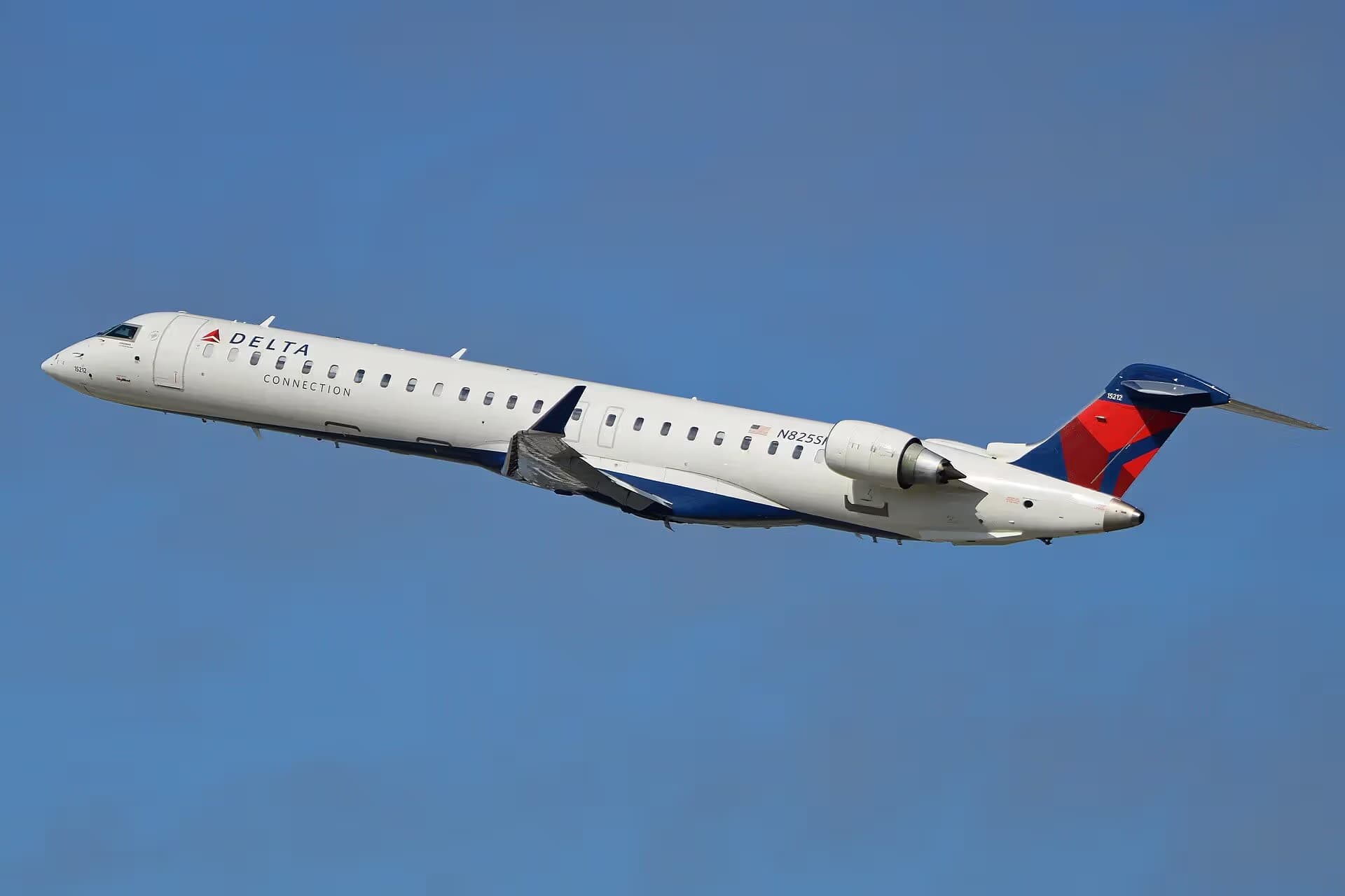 N825SK — Bombardier