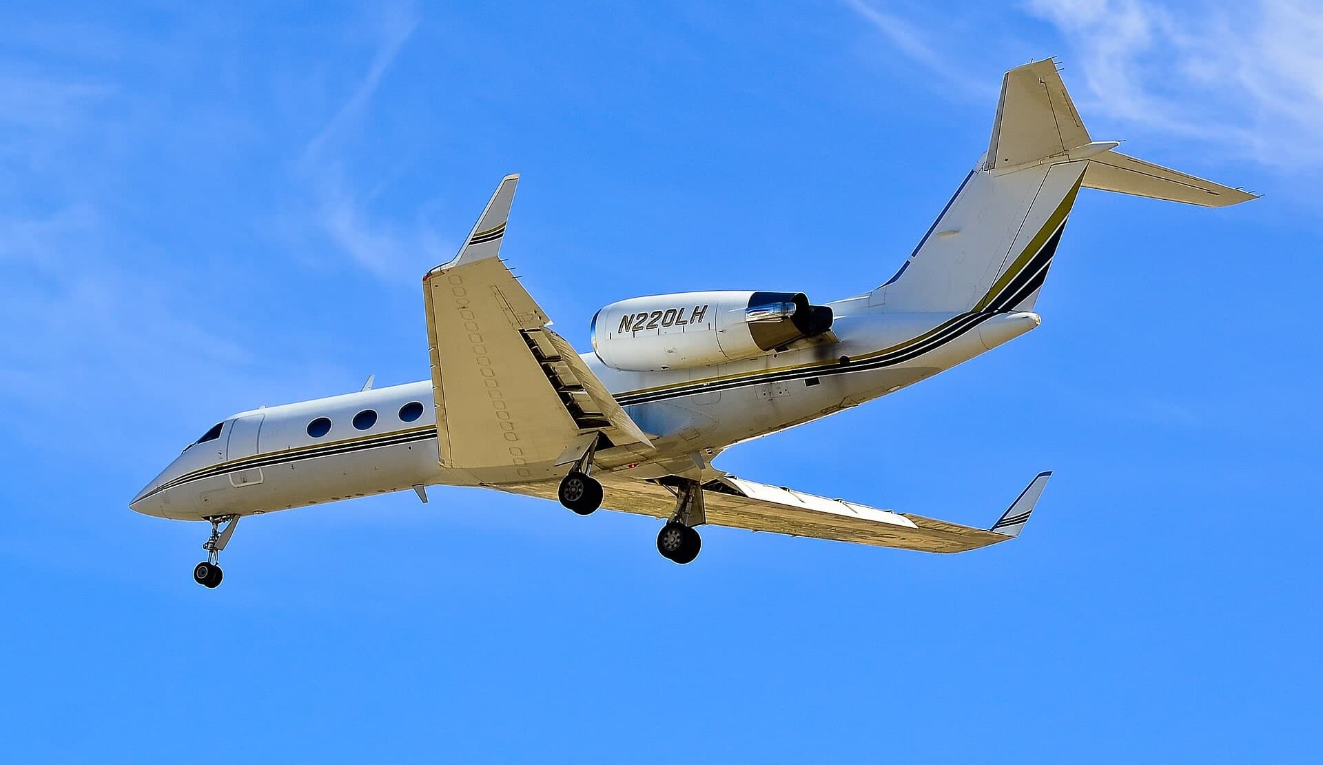 N220LH — Gulfstream