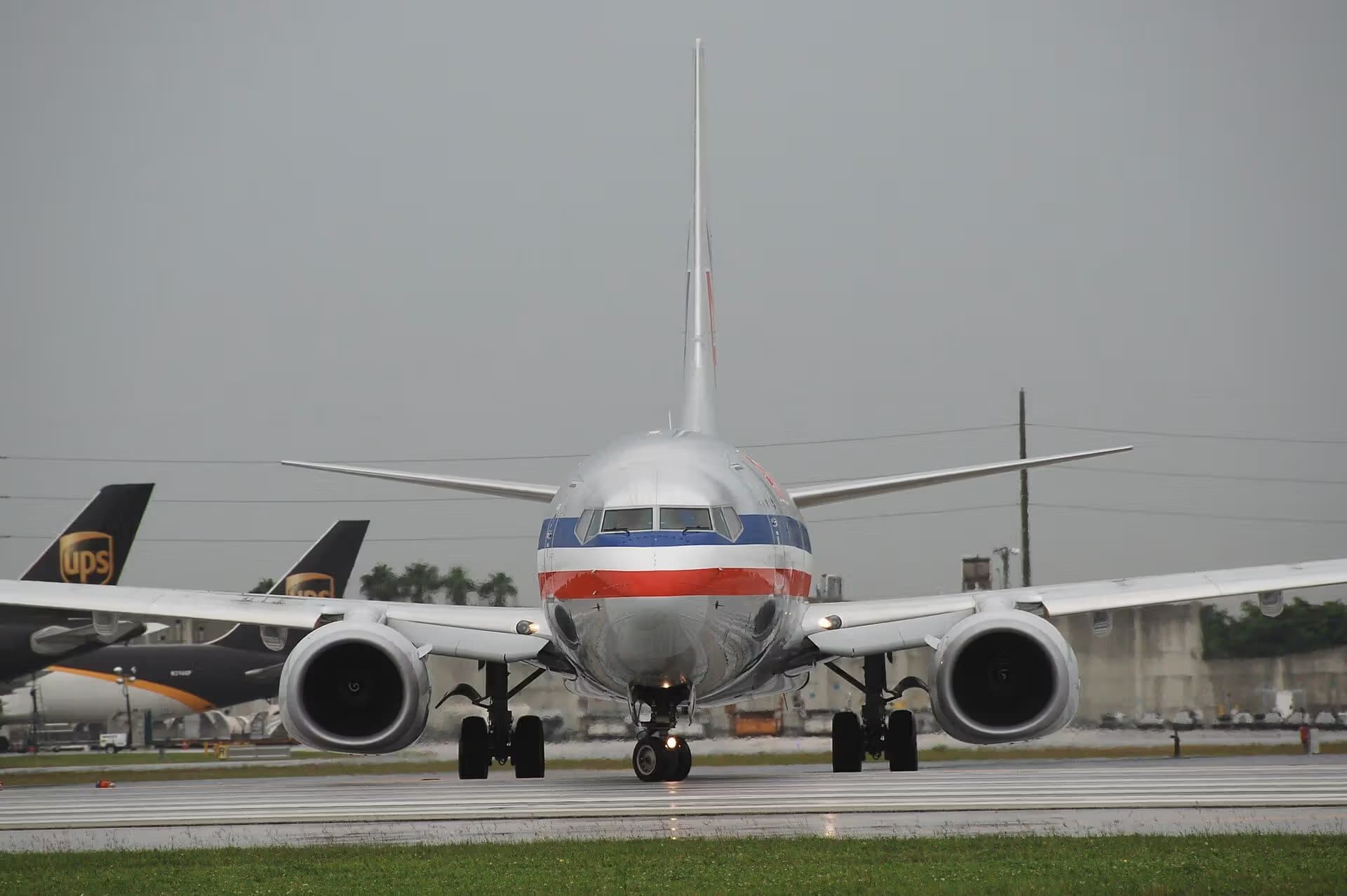 N842NN — Twin-engine aircraft