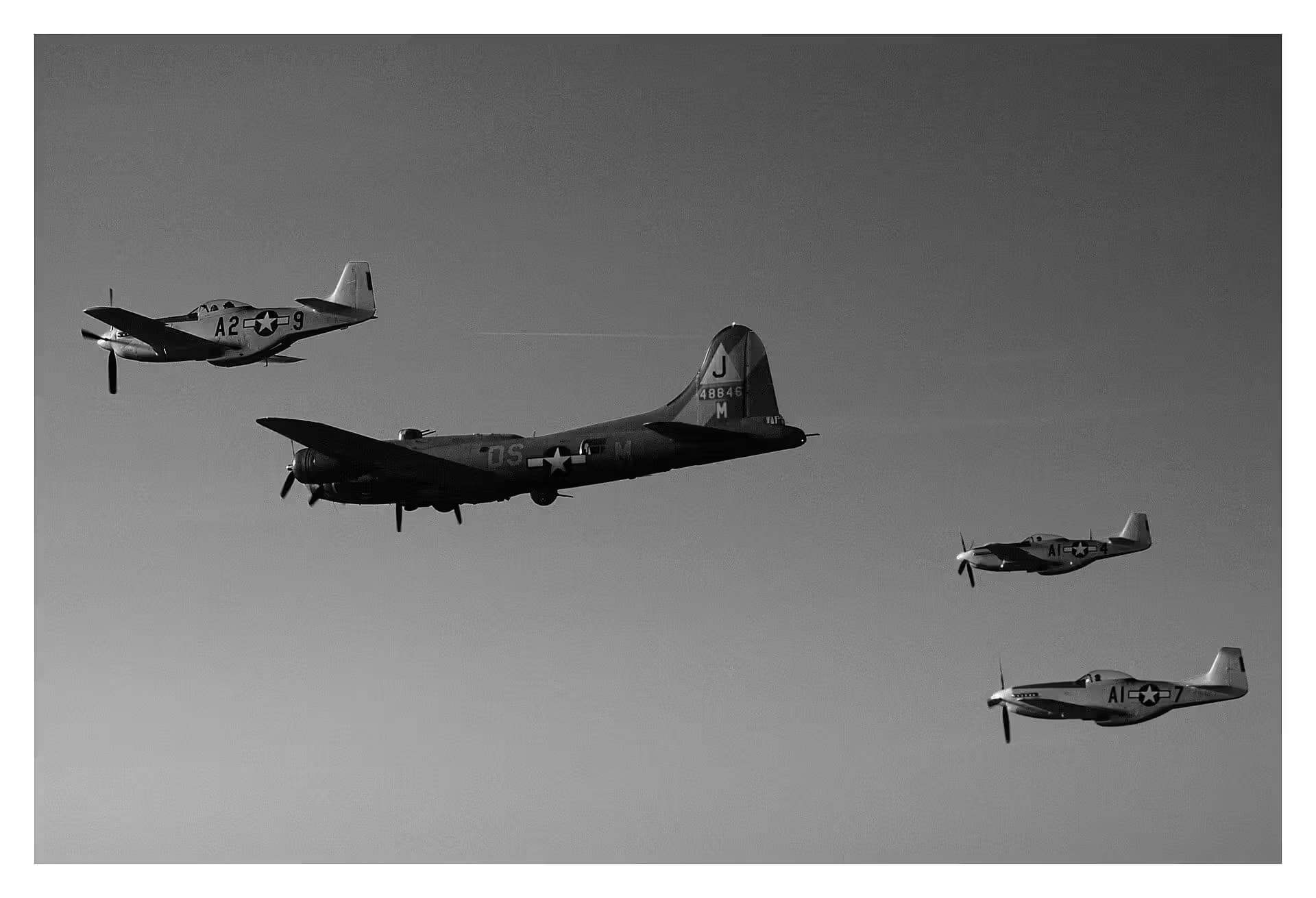 Unidentified — Single-engine aircraft