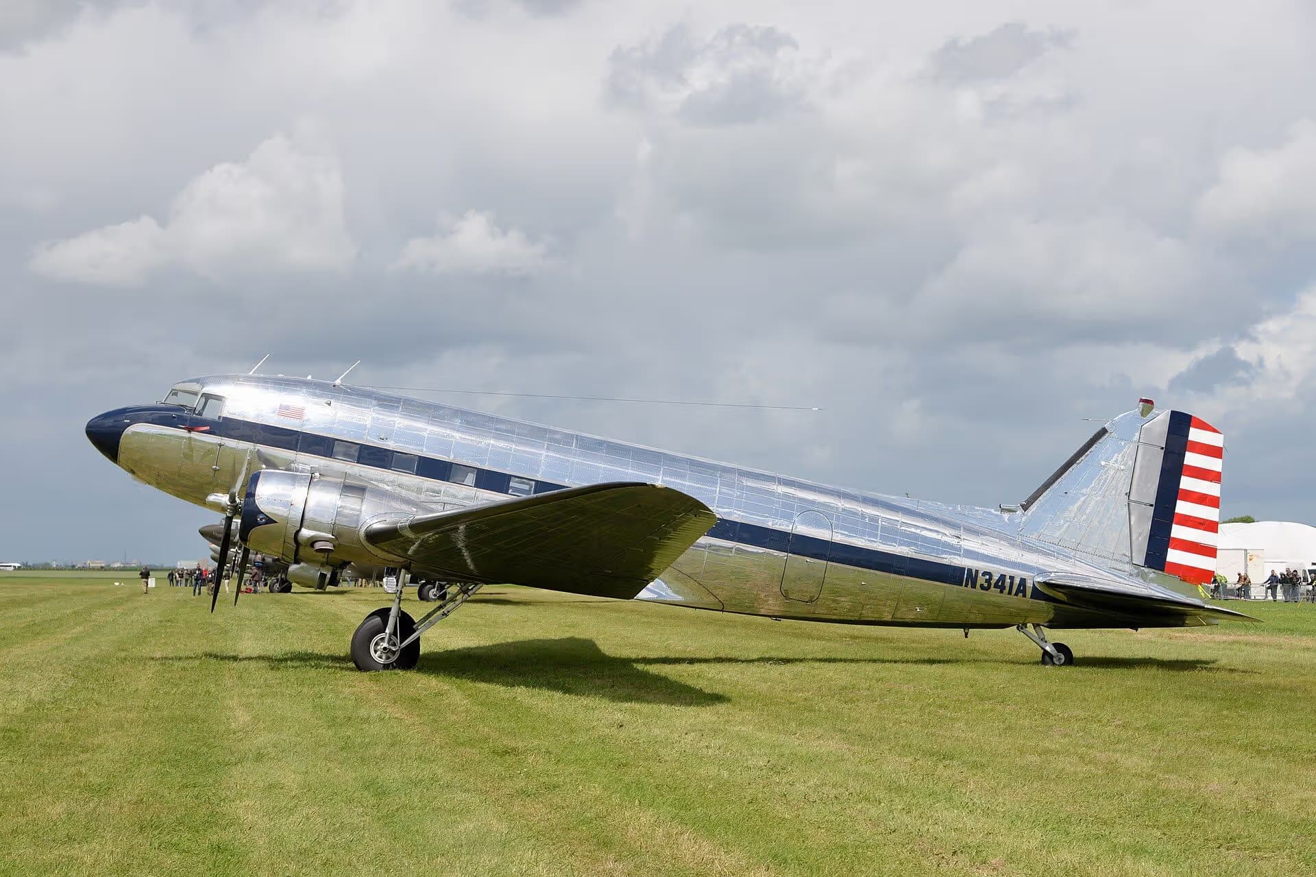 N341A — Douglas