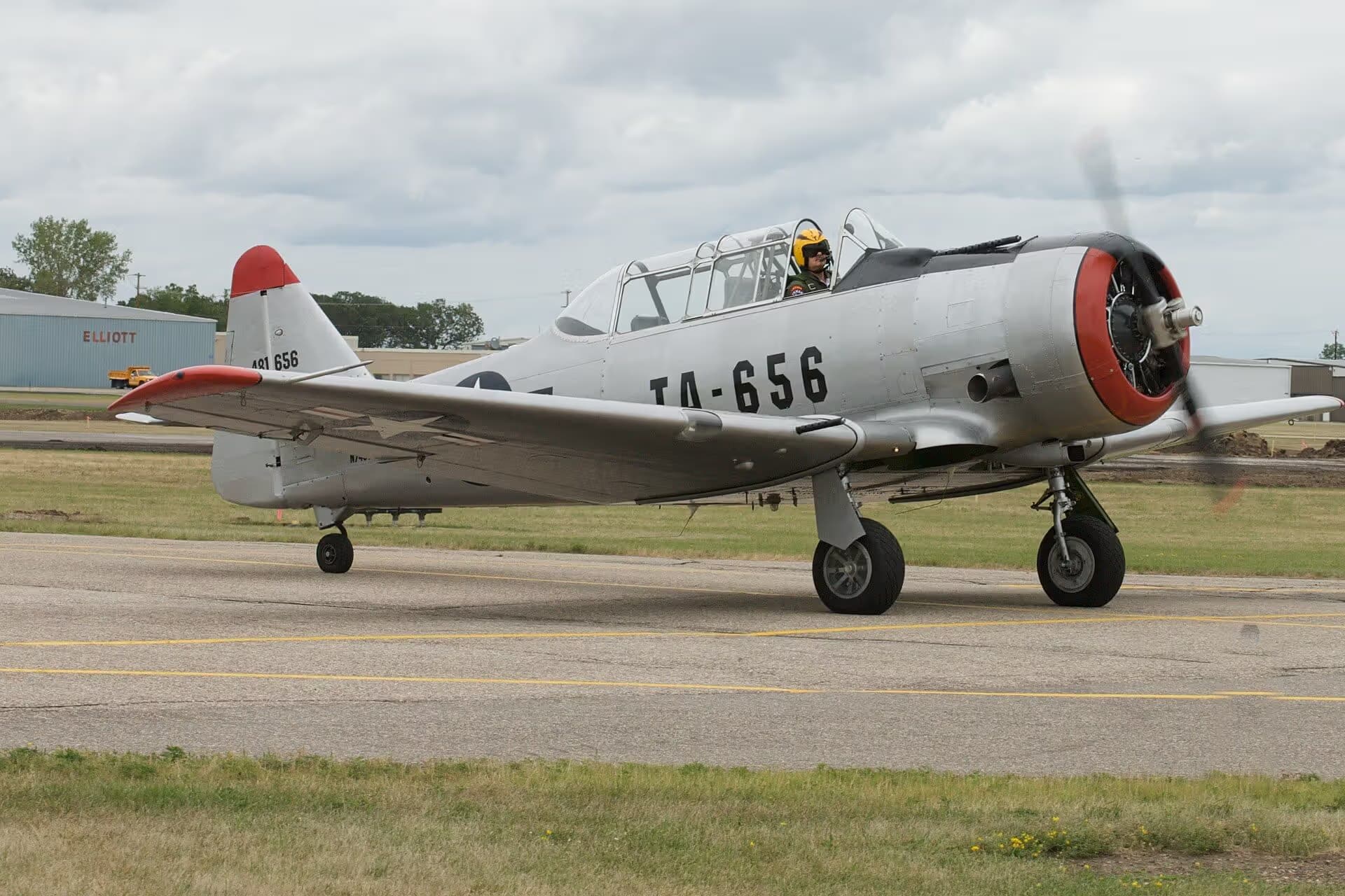 N7461C — Warbird