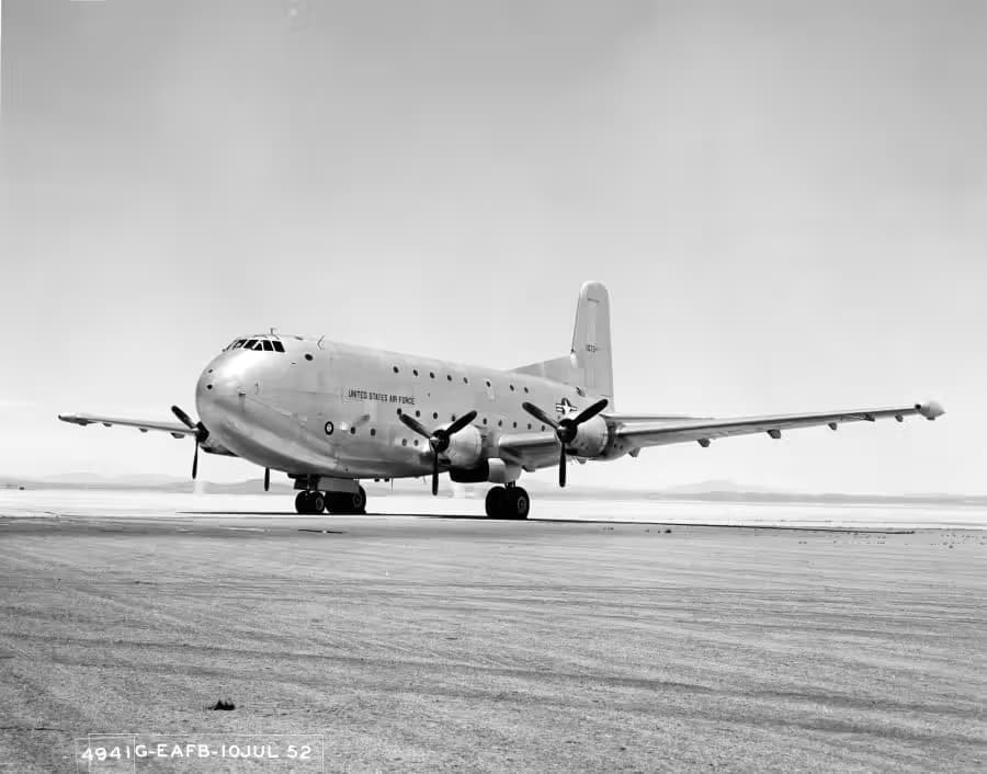 Unidentified — Aircraft at Edwards Air Force Base