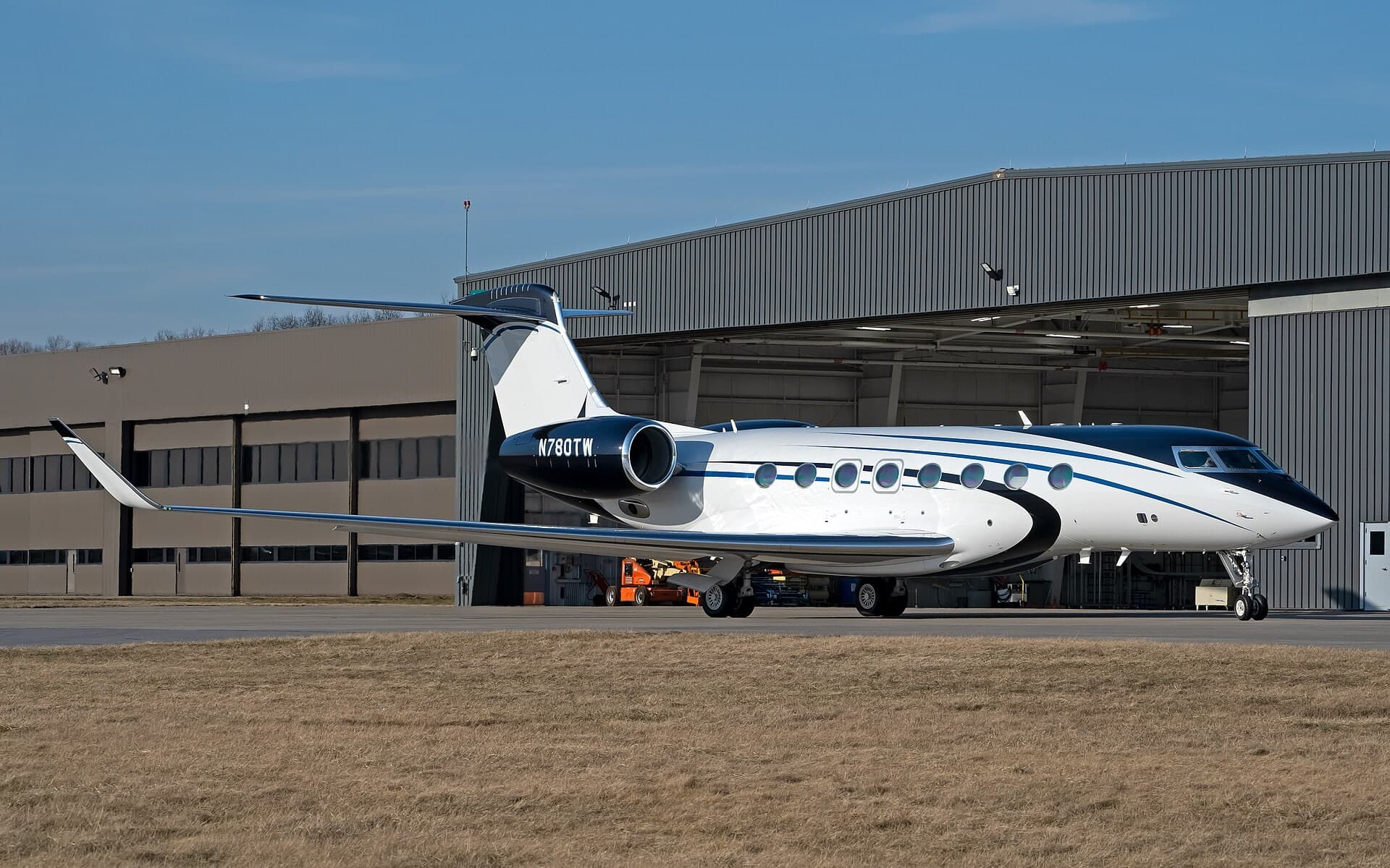 N780TW — Business jet