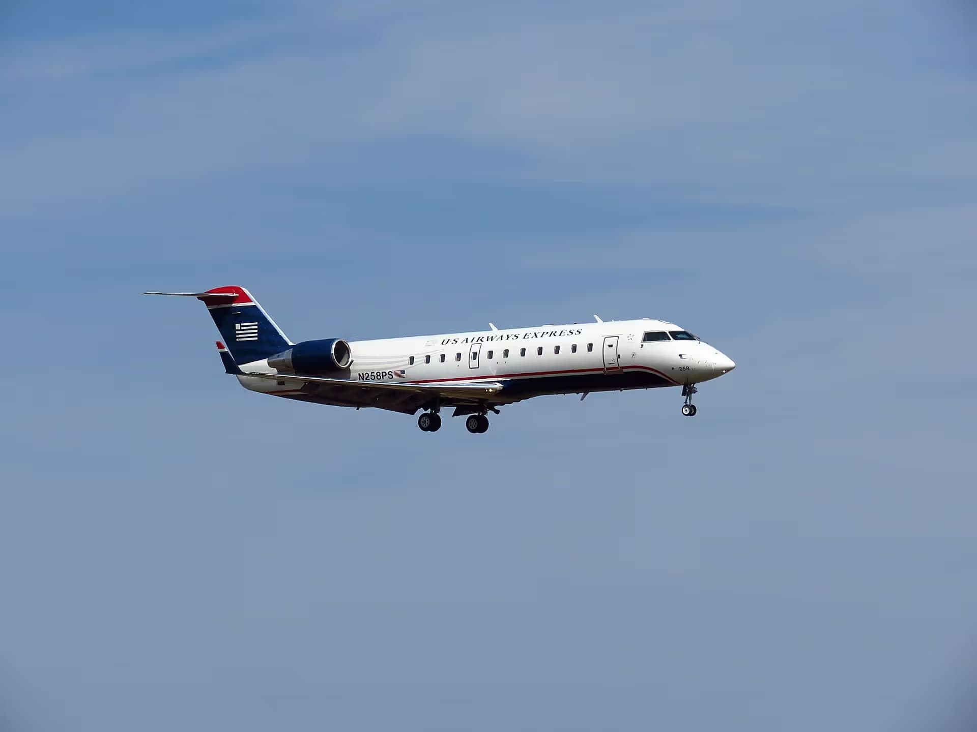 N258PS — Bombardier