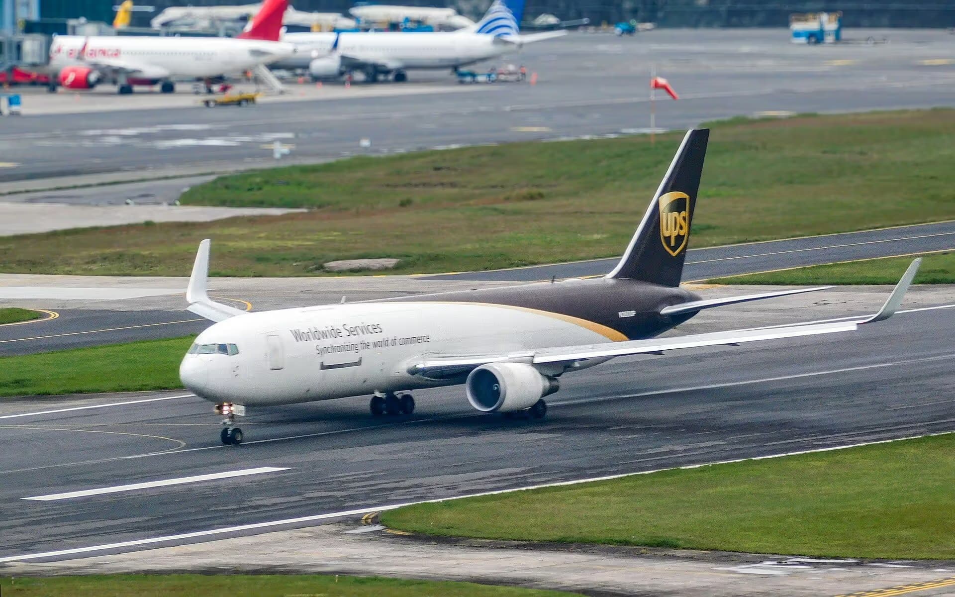 N360UP — Boeing