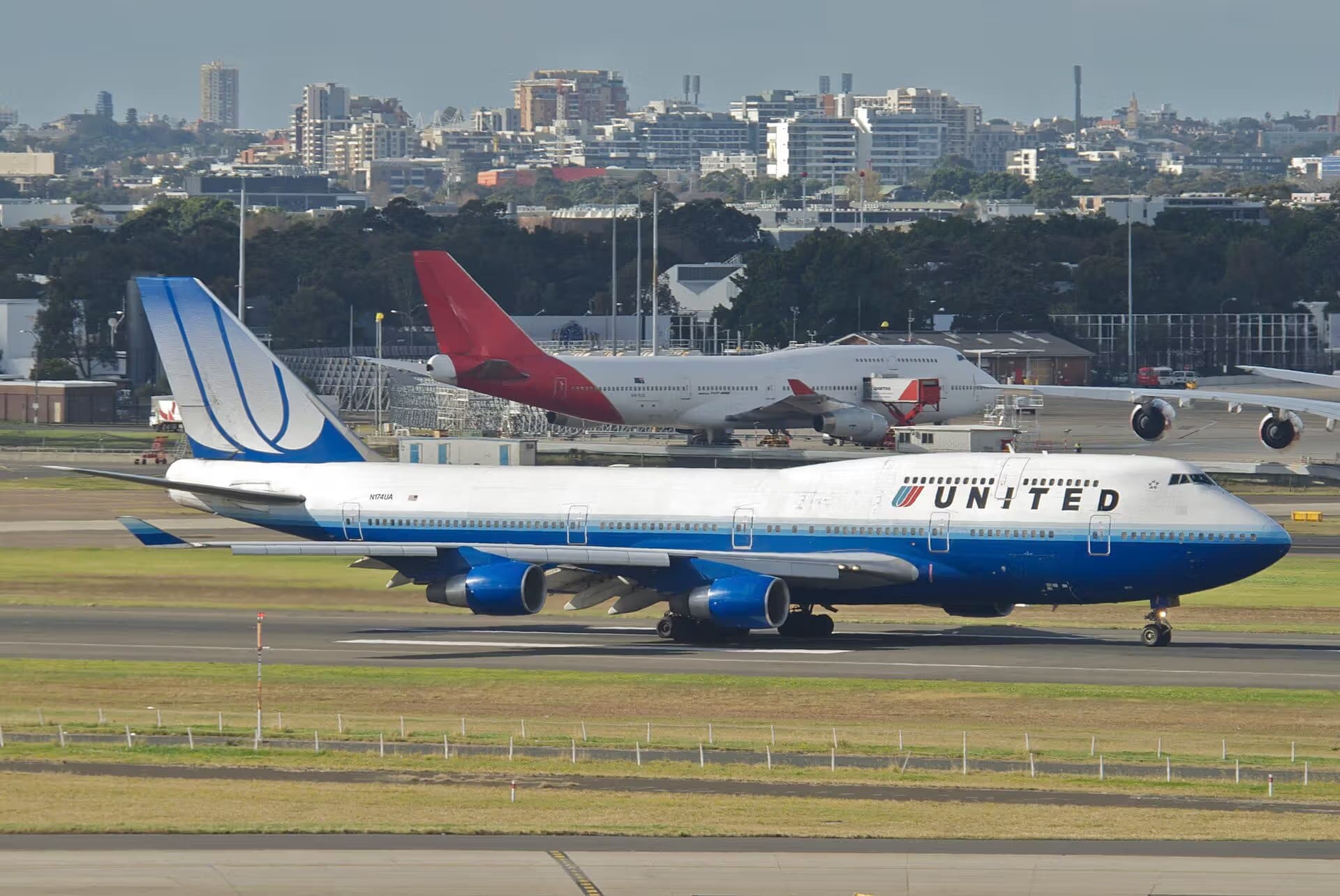 N174UA — Boeing