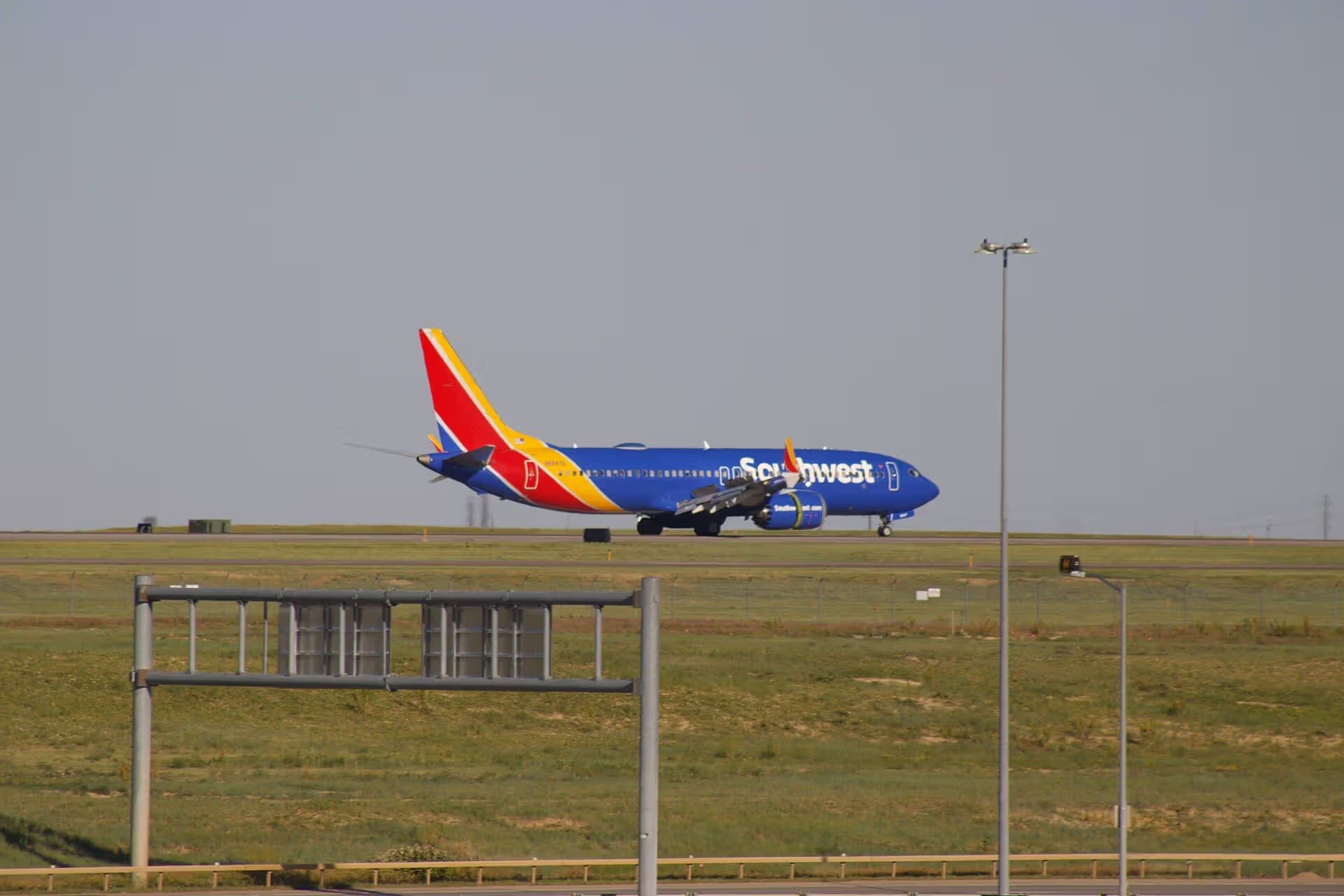 N8645A — Twin-engine aircraft
