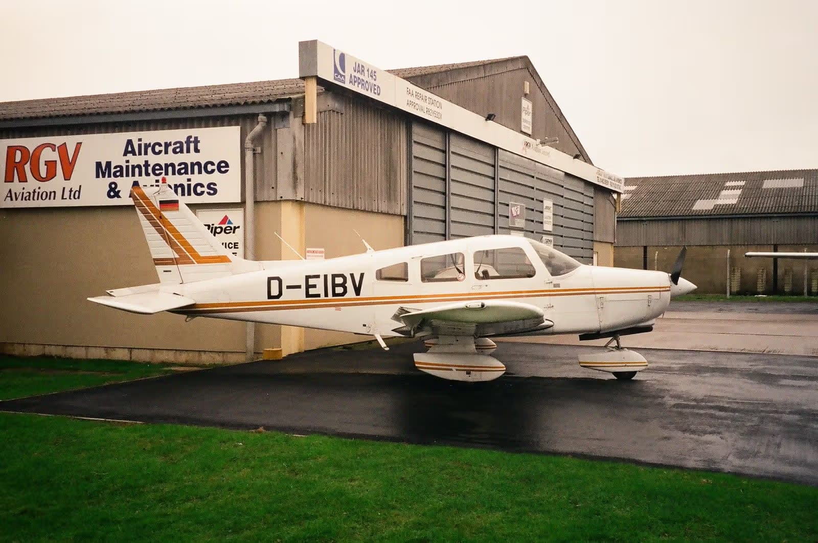 D-EIBV — Piper