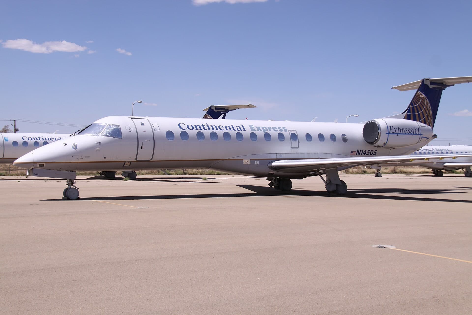 N14505 — Twin-engine aircraft