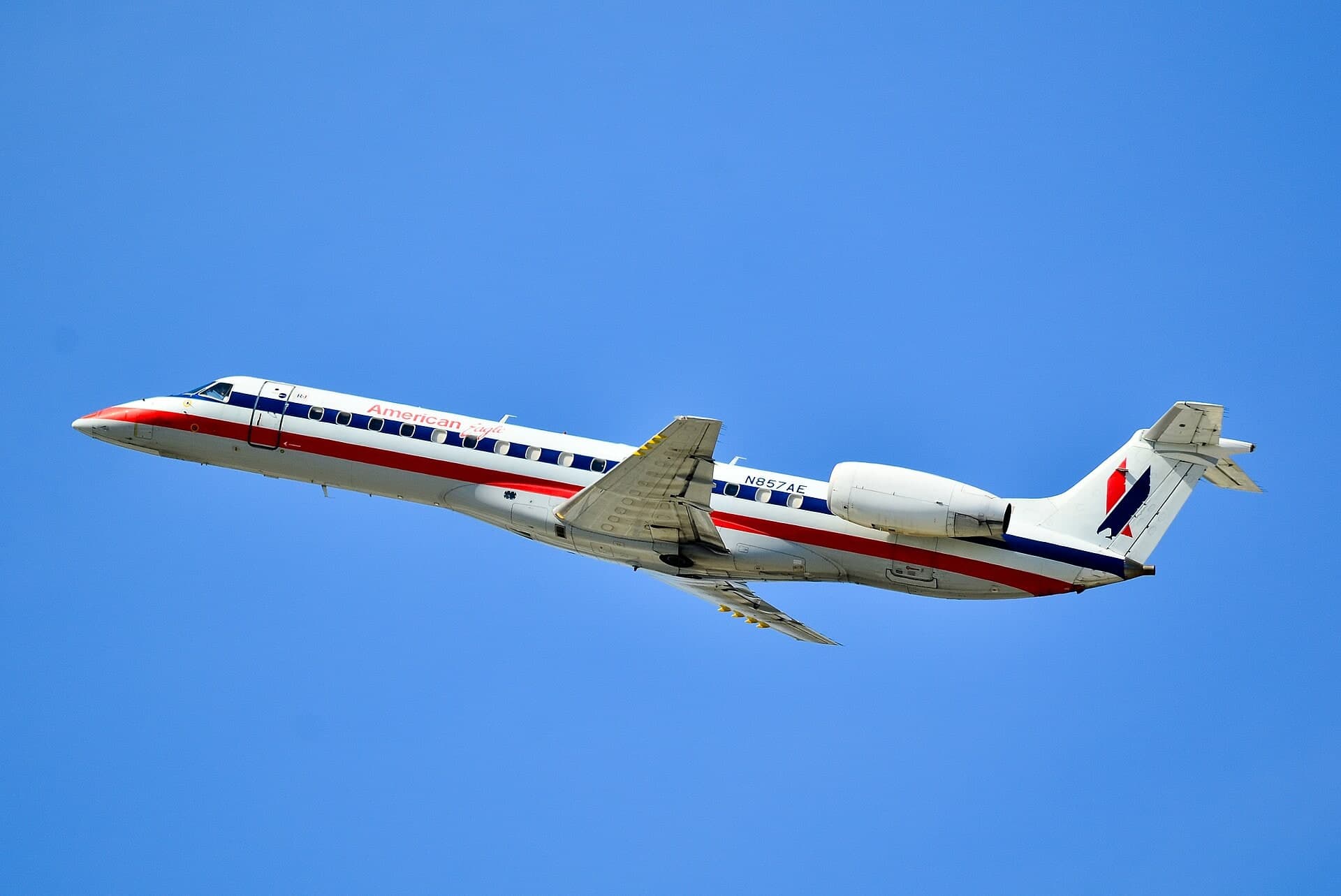 N857AE — Embraer