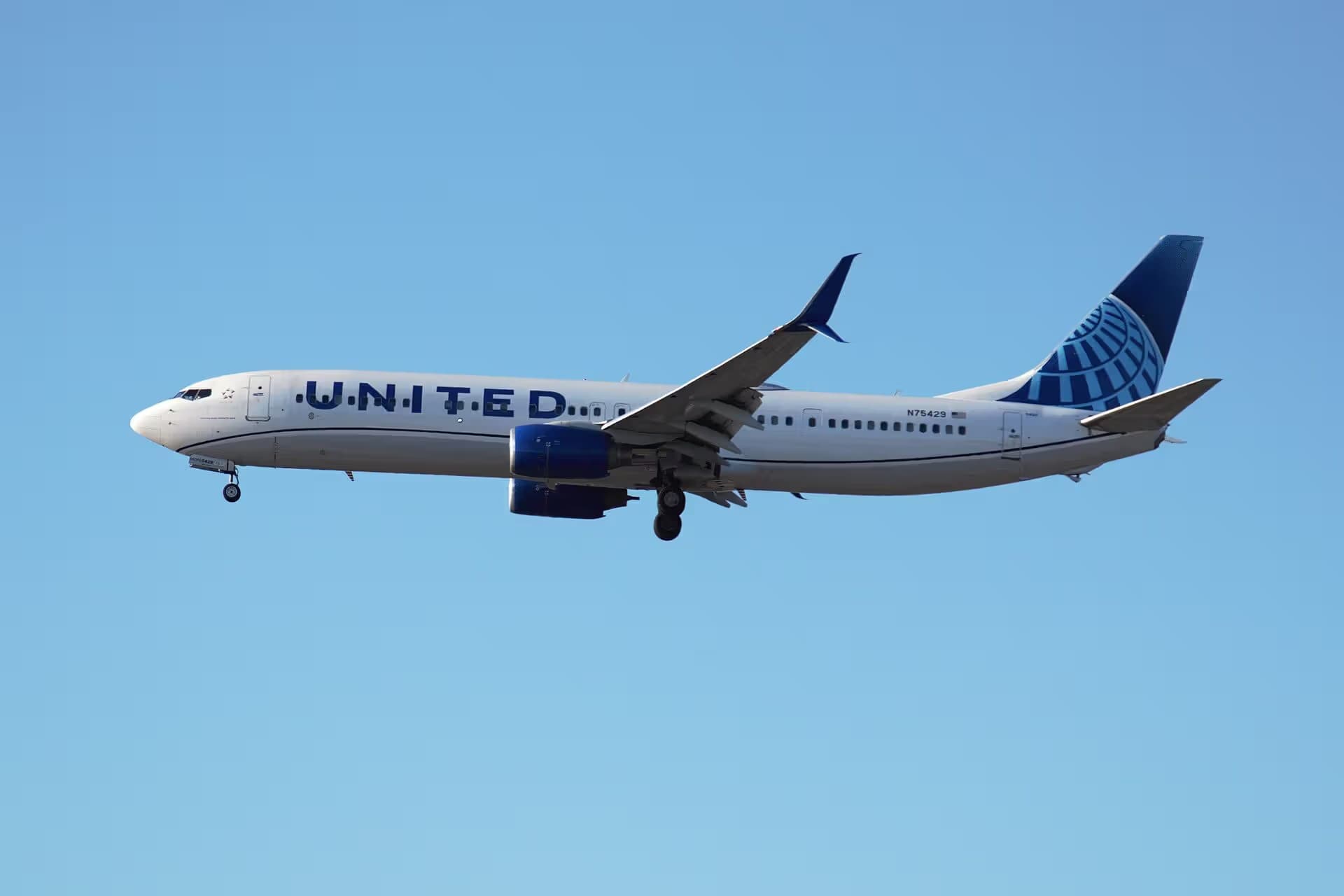 N75429 — Boeing