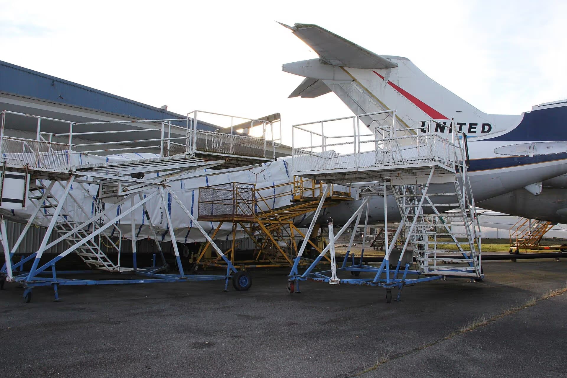 Unidentified — Aircraft