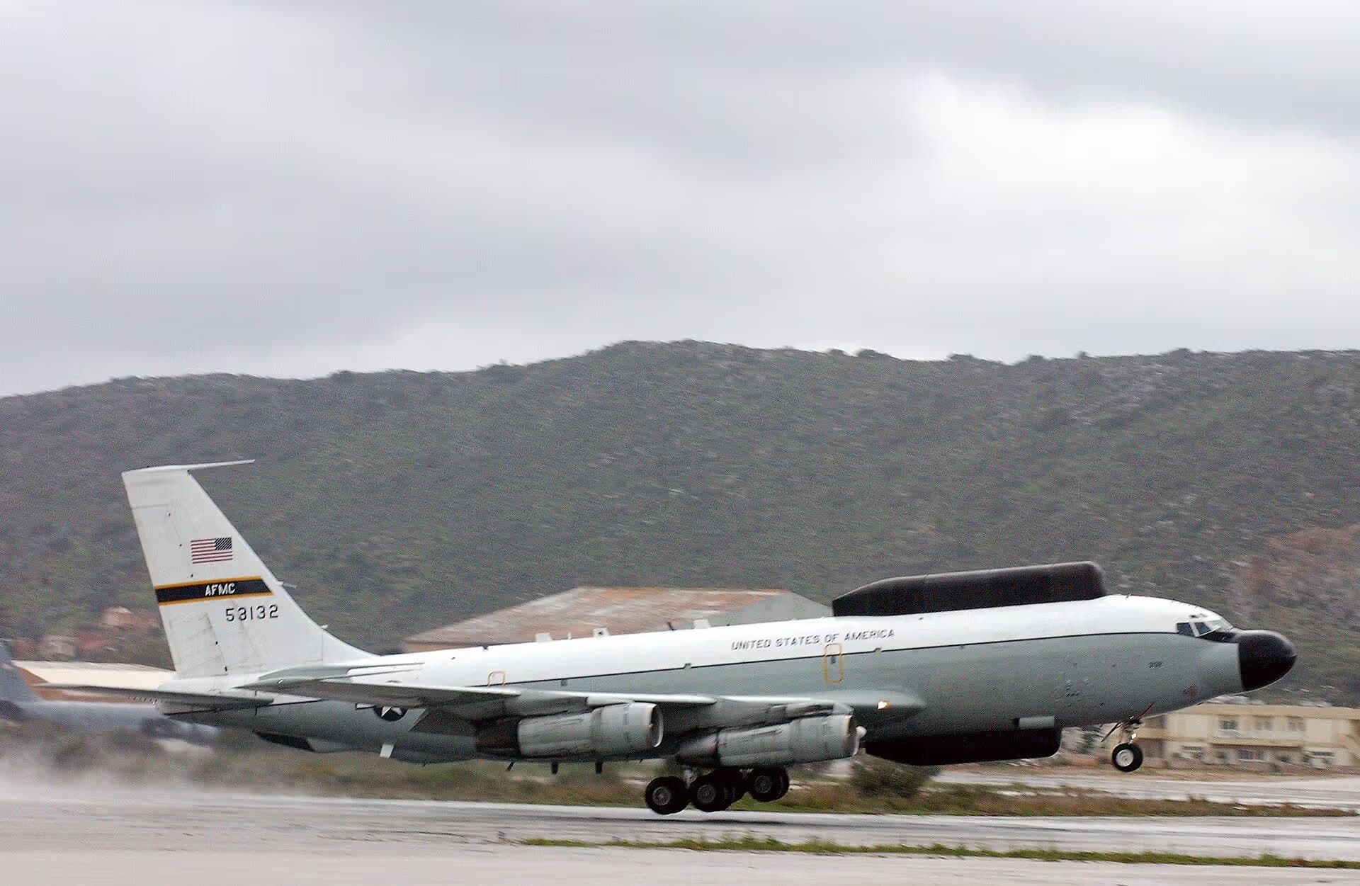 Unidentified — Boeing