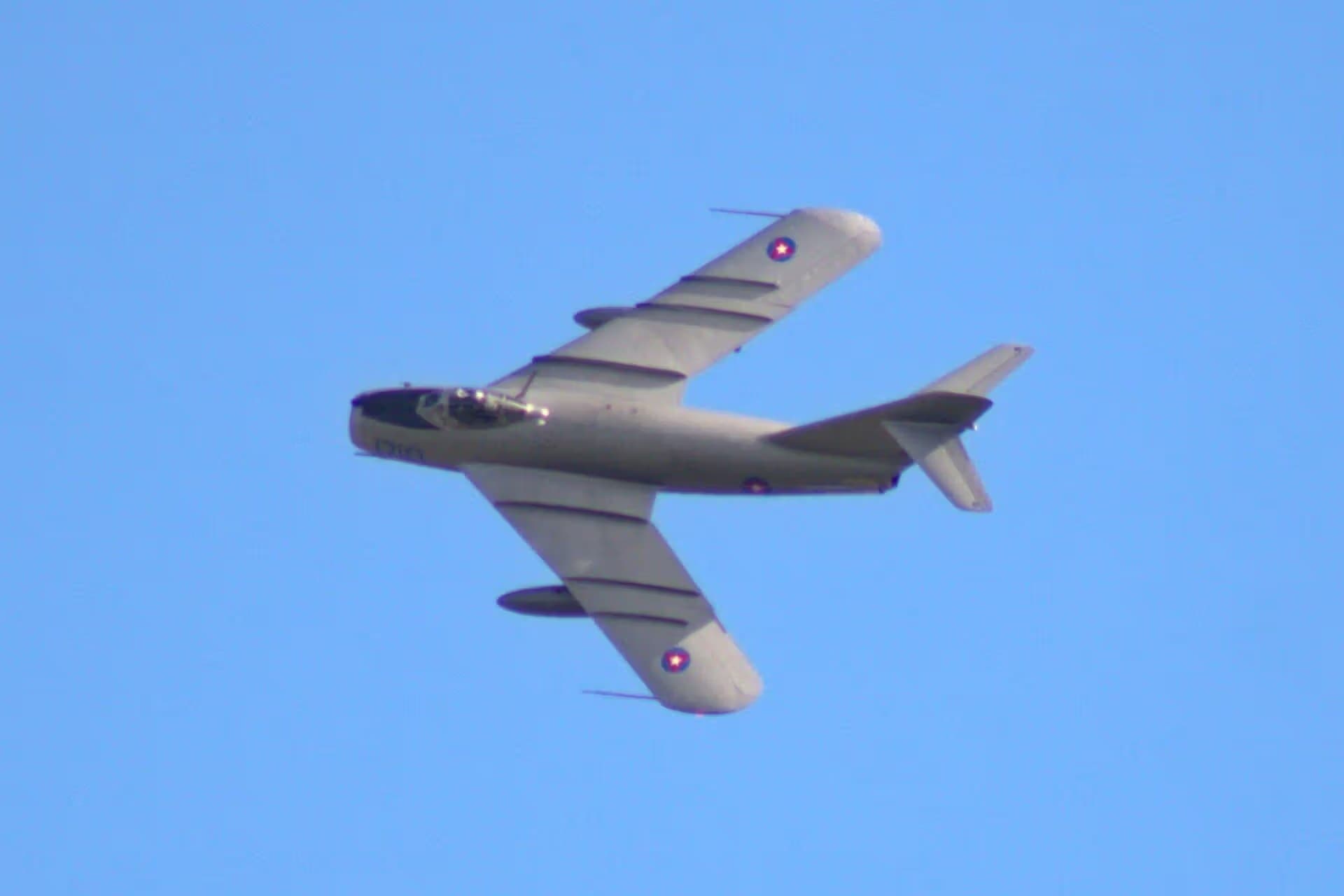 N1710 — Warbird