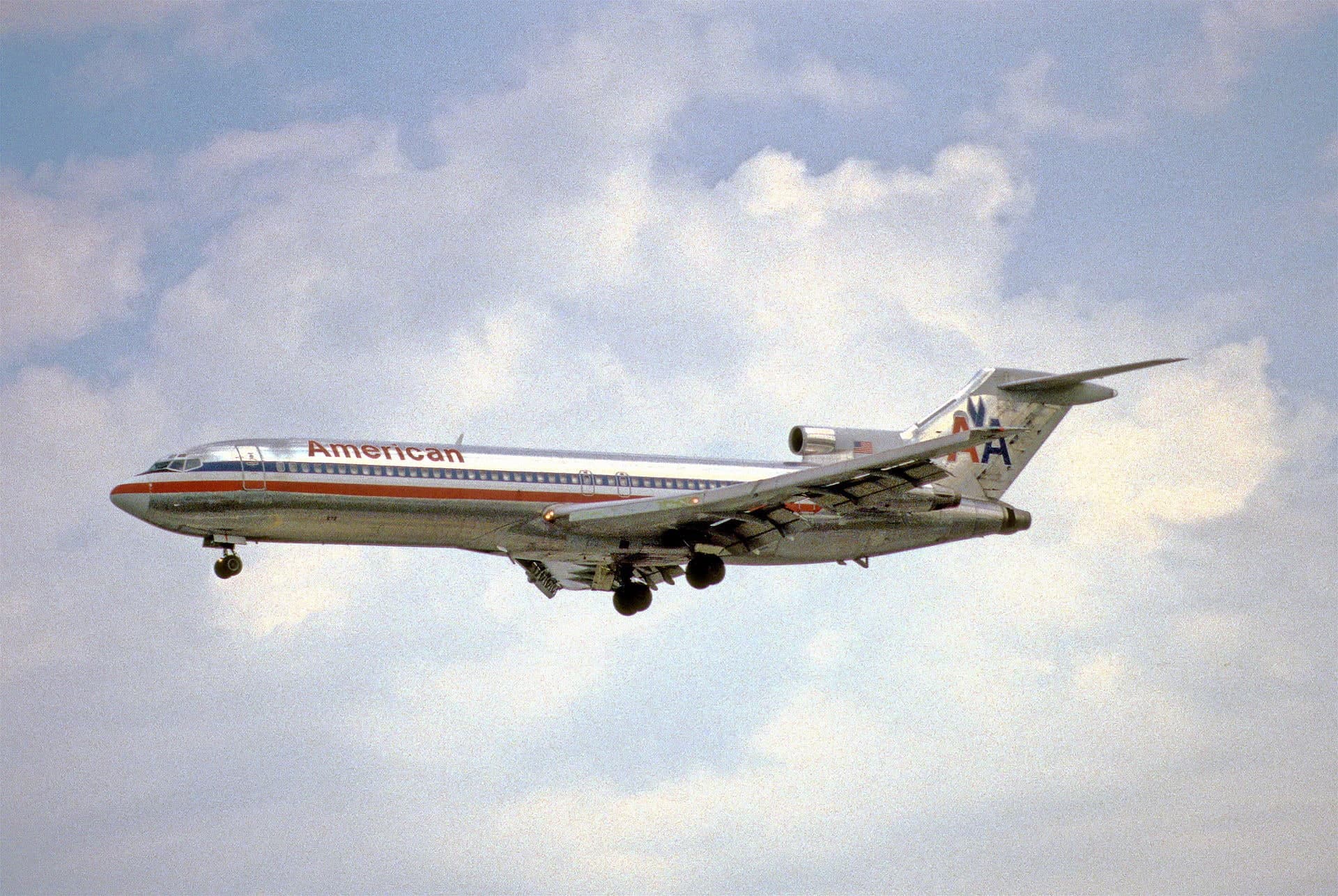 N878AA — Aircraft