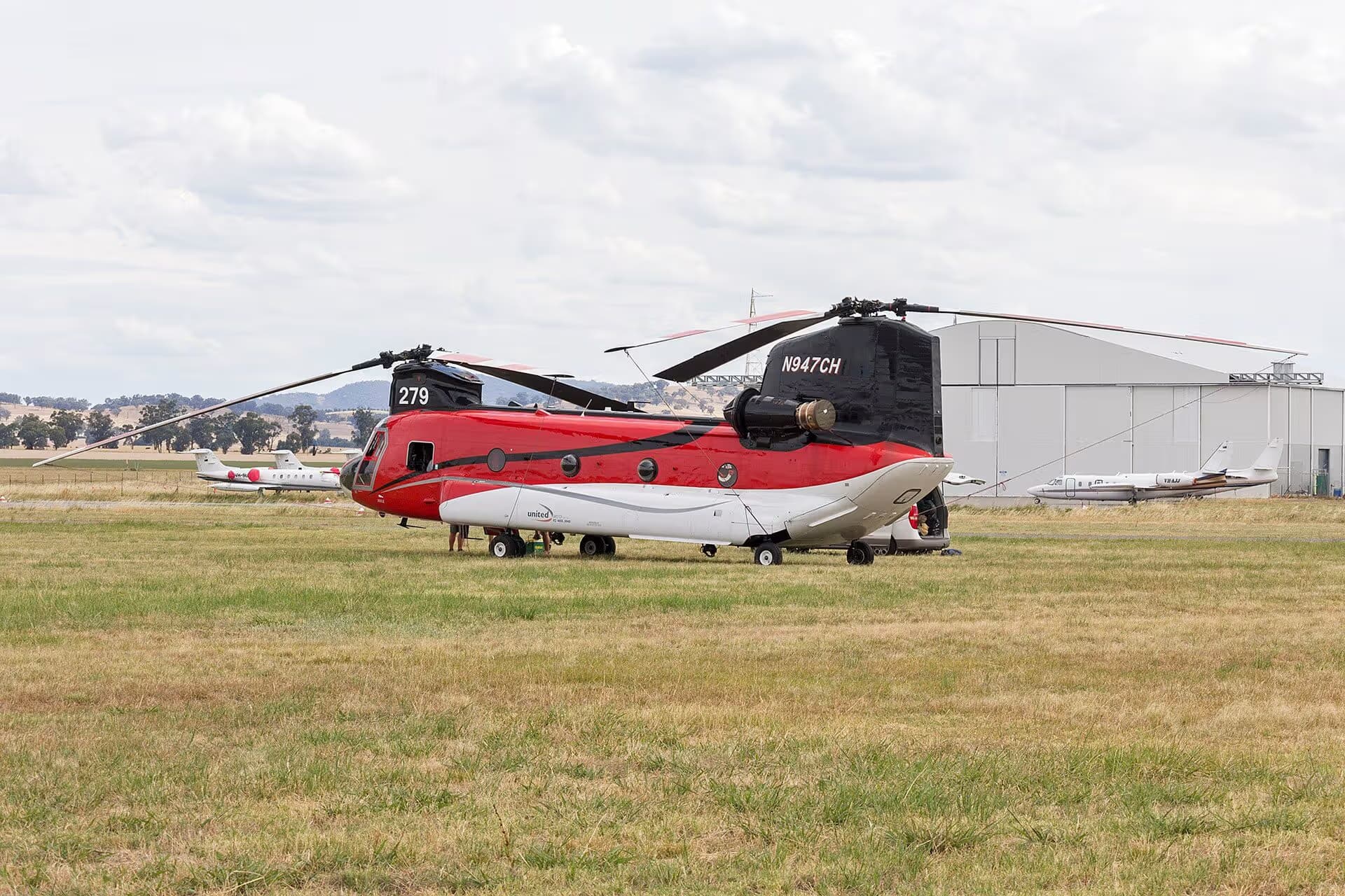 N947CH — Helicopter at Wagga Wagga Airport