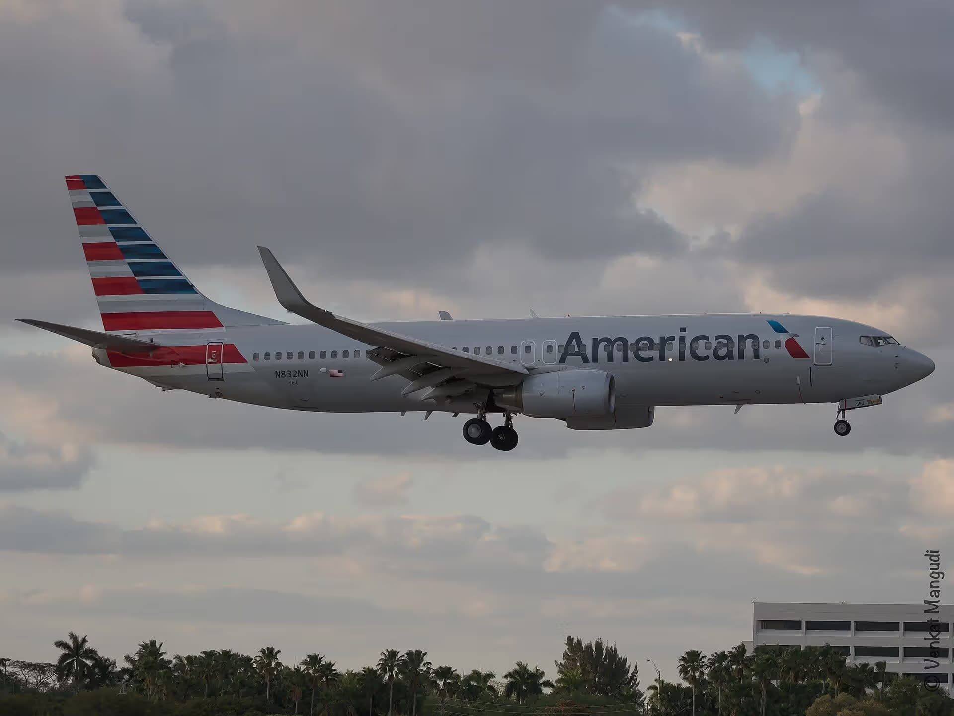 N832NN — Boeing