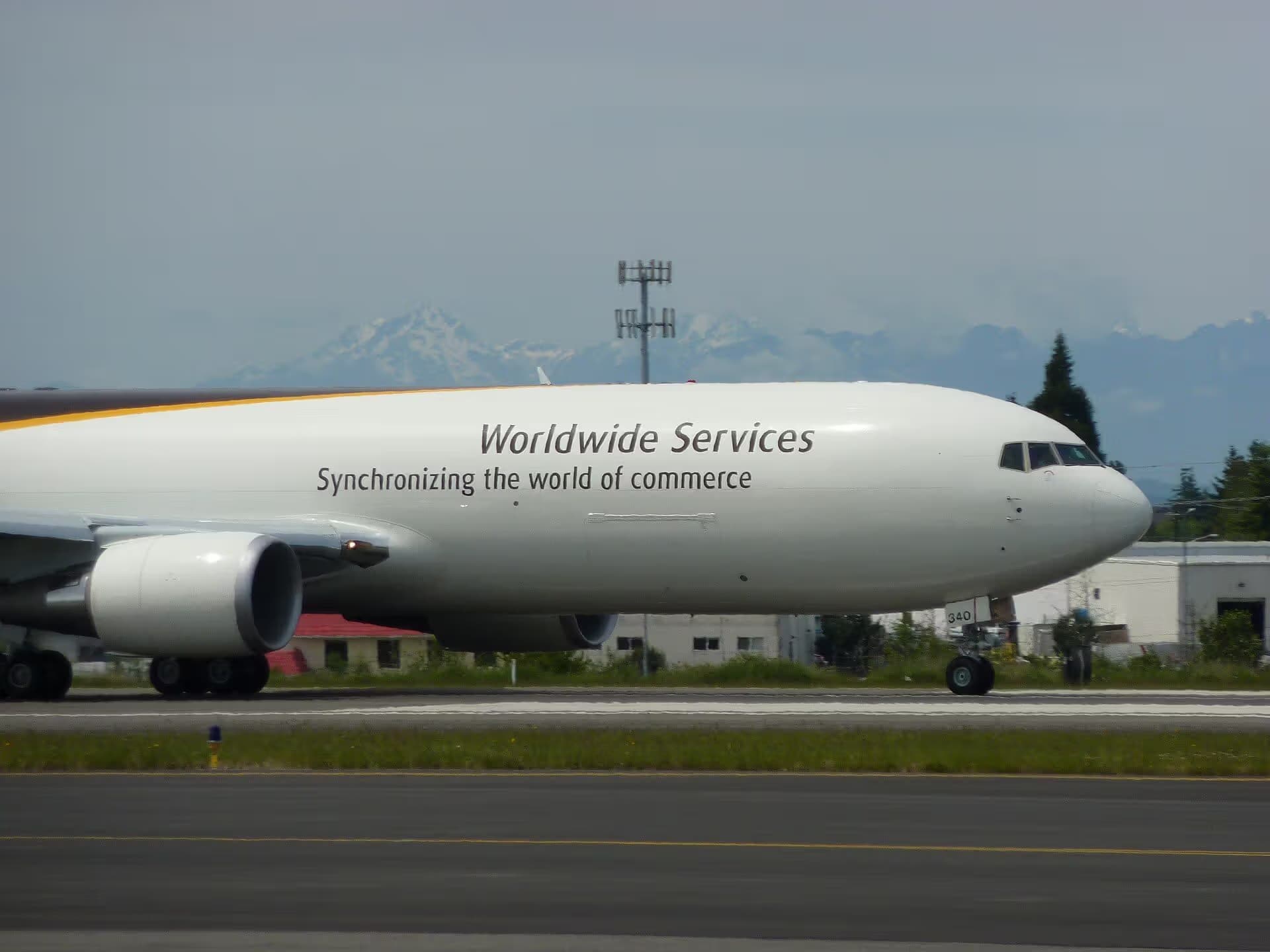 N340UP — Boeing