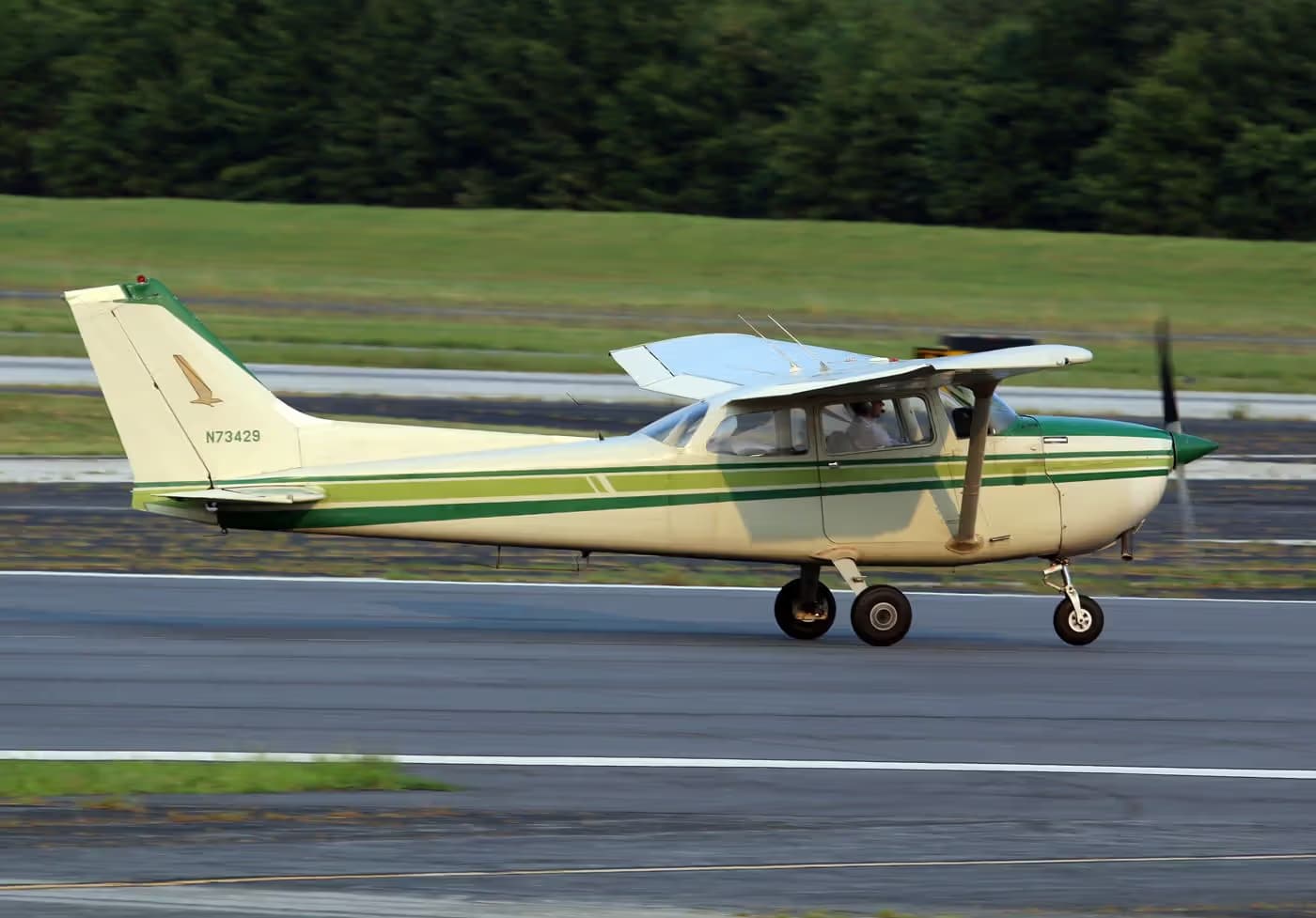 N73429 — Single-engine aircraft