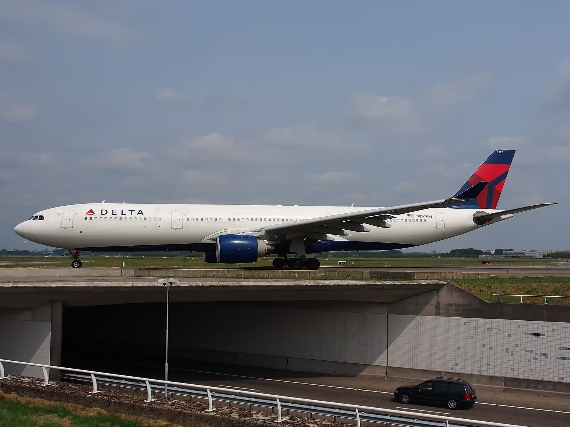 N807NW — Airbus