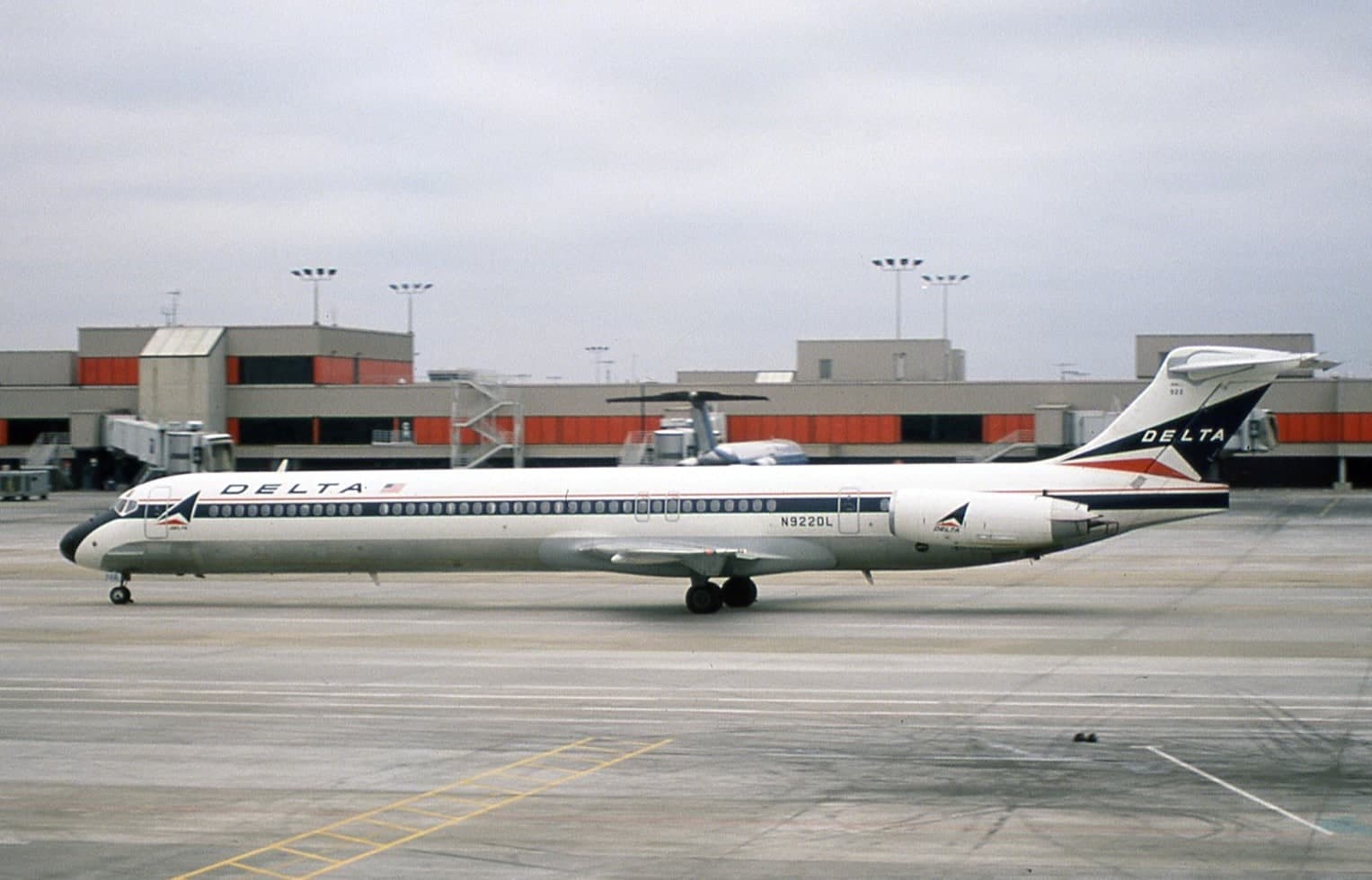 N922DL — Aircraft