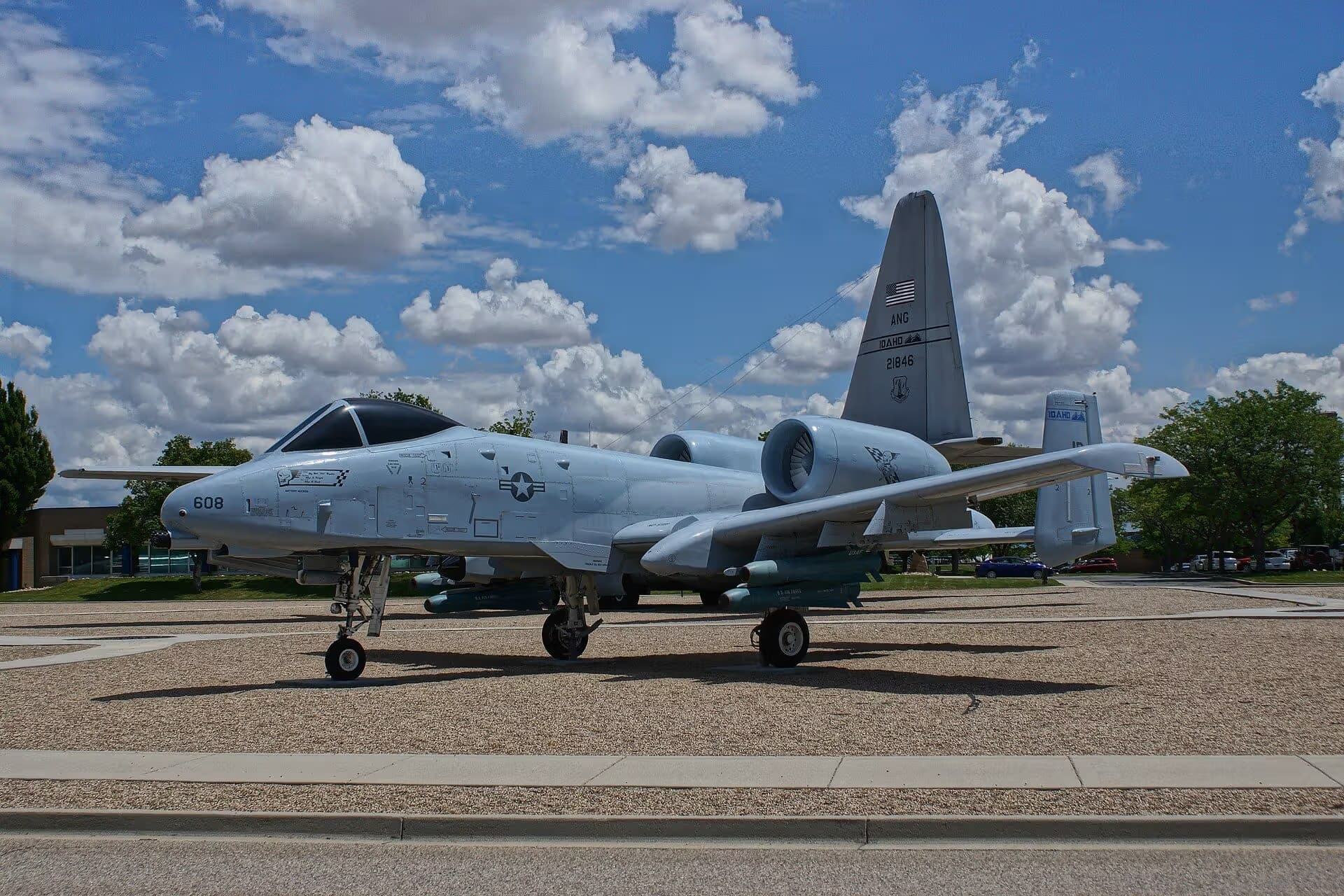 Unidentified — Twin-engine aircraft