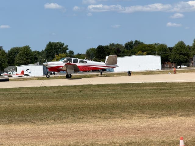 N5637S — 1966 Beechcraft V35
