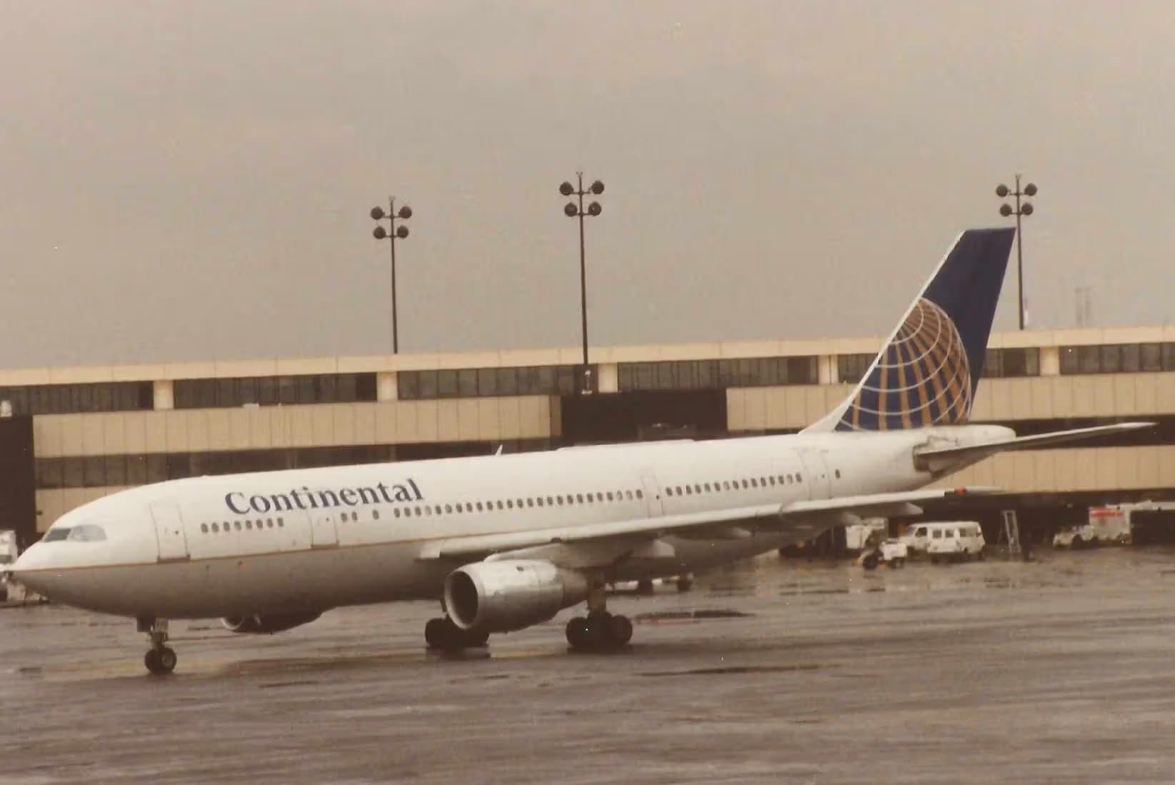 N10970 — Twin-engine aircraft