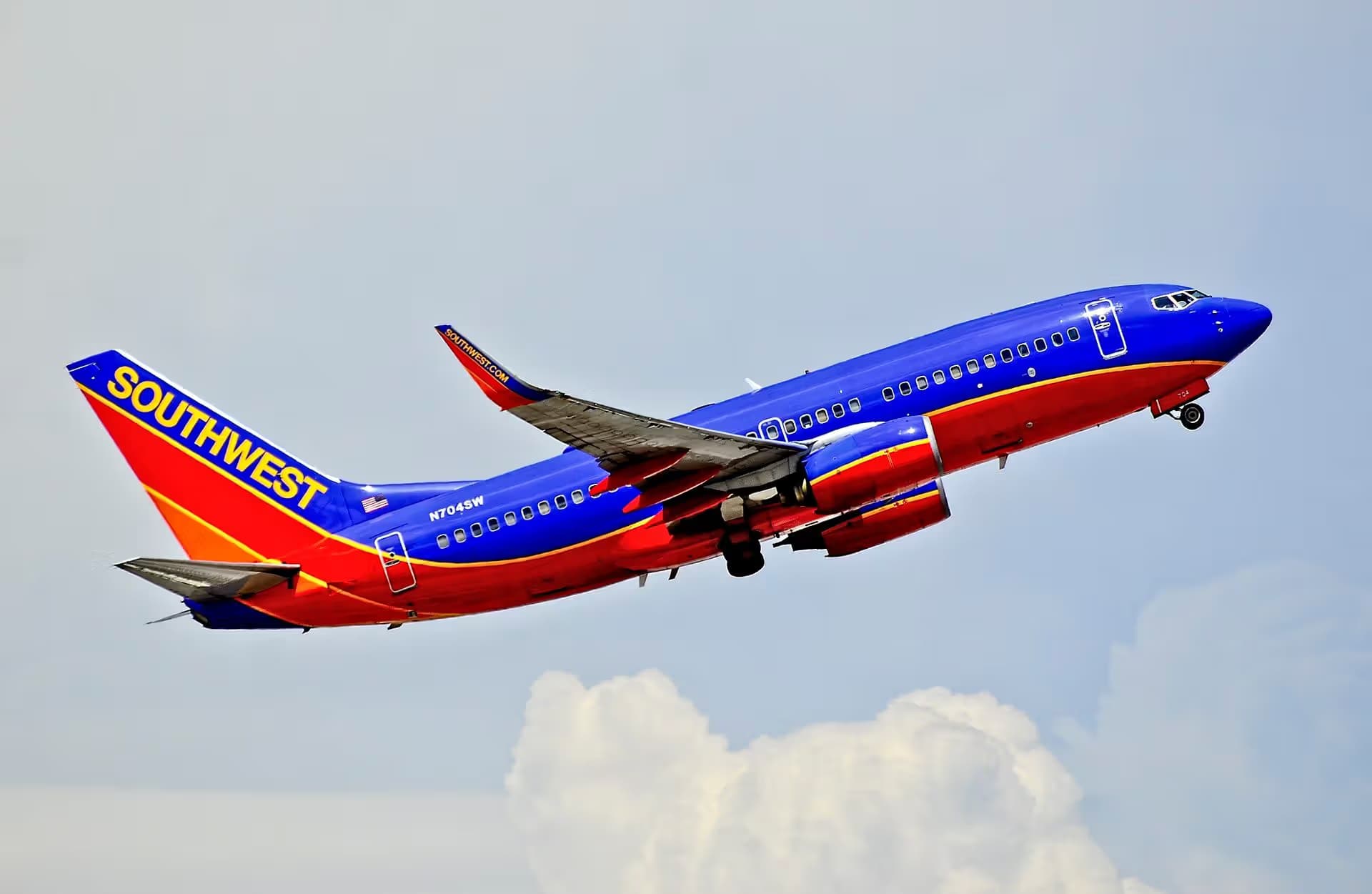 N704SW — Boeing