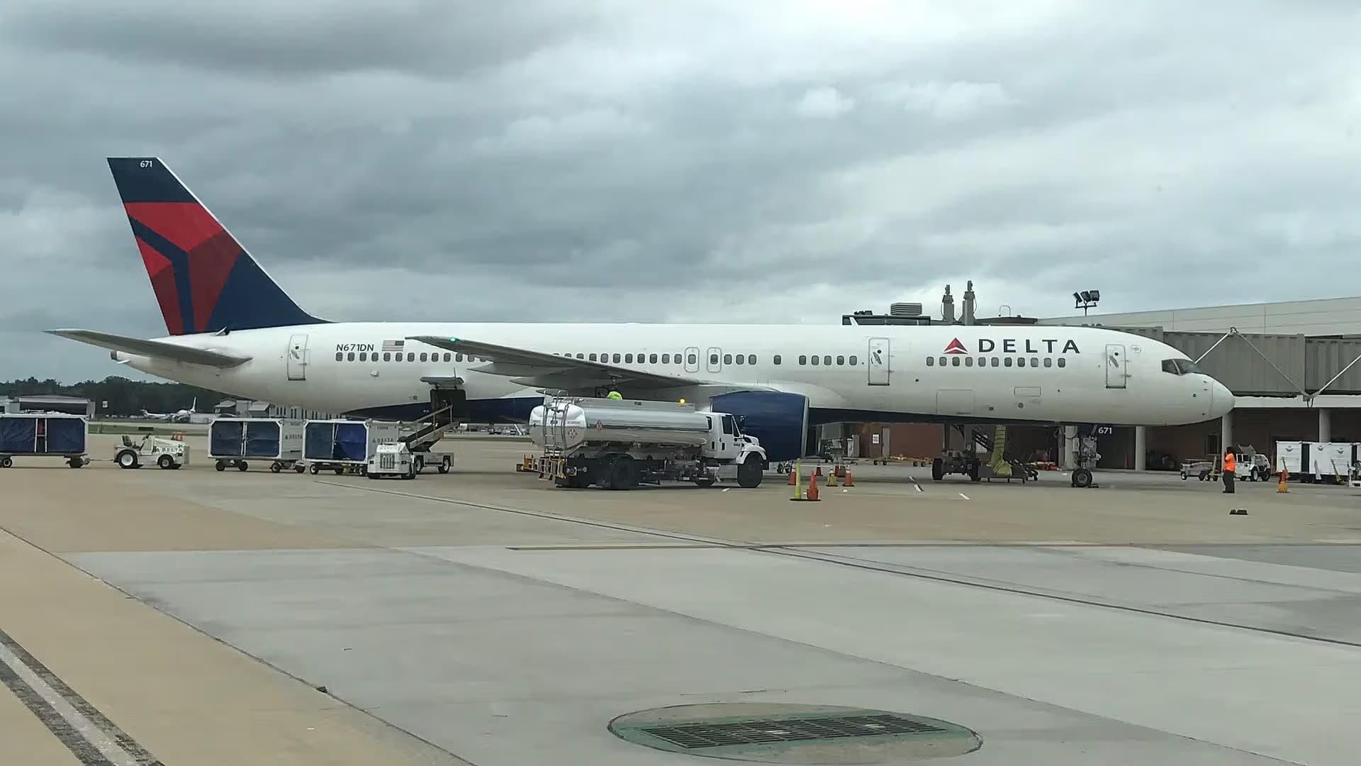 N671DN — Boeing