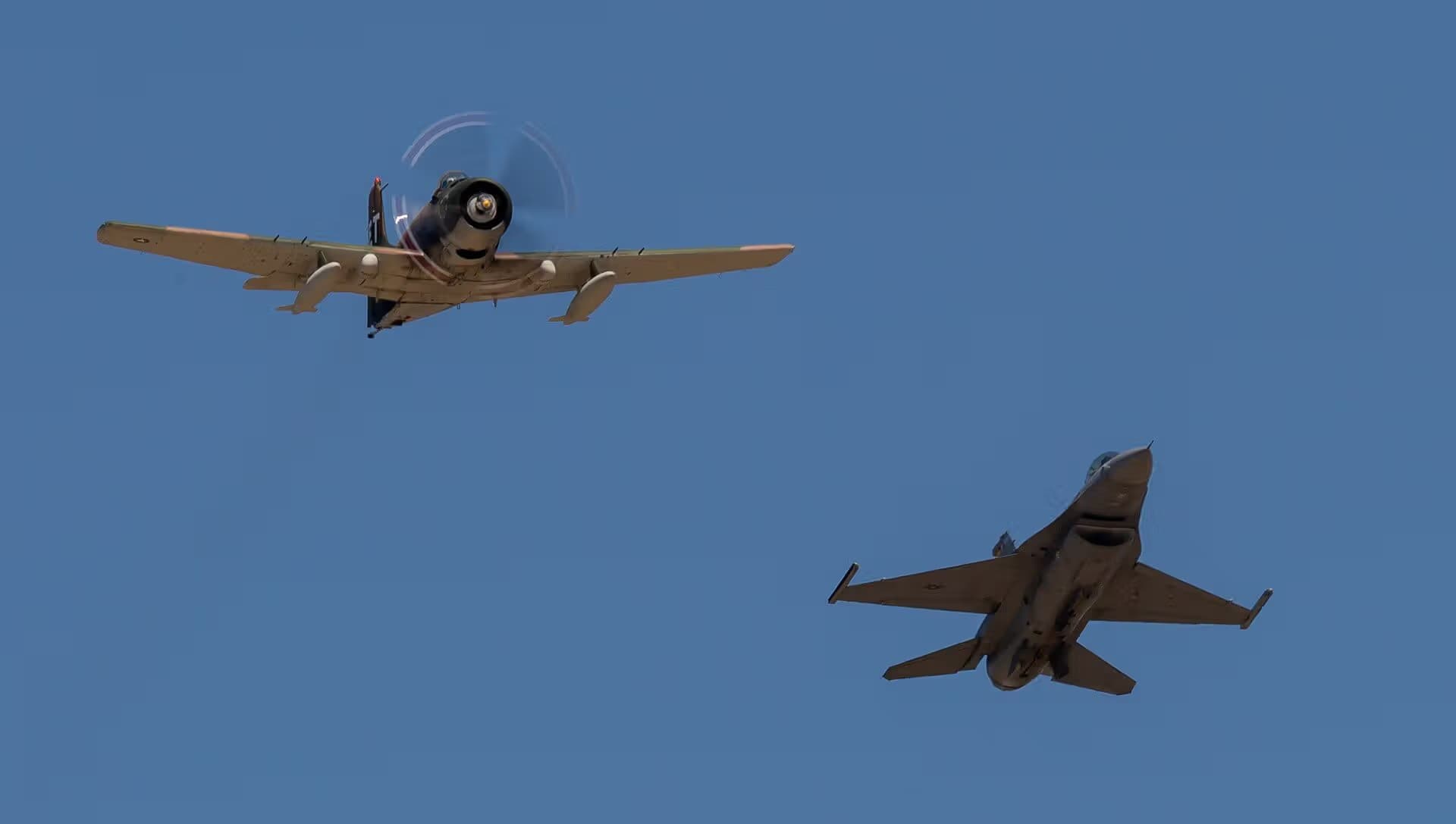 N39606 — Warbird