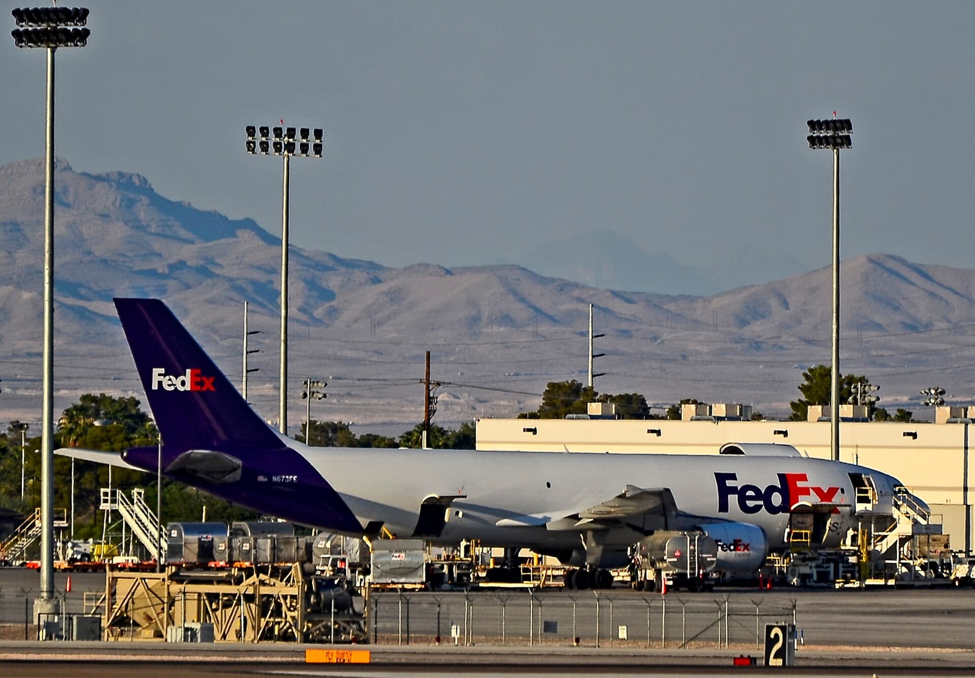 N673FE — Aircraft